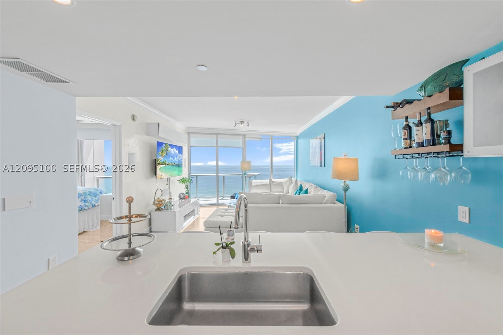 image Jade Beach3