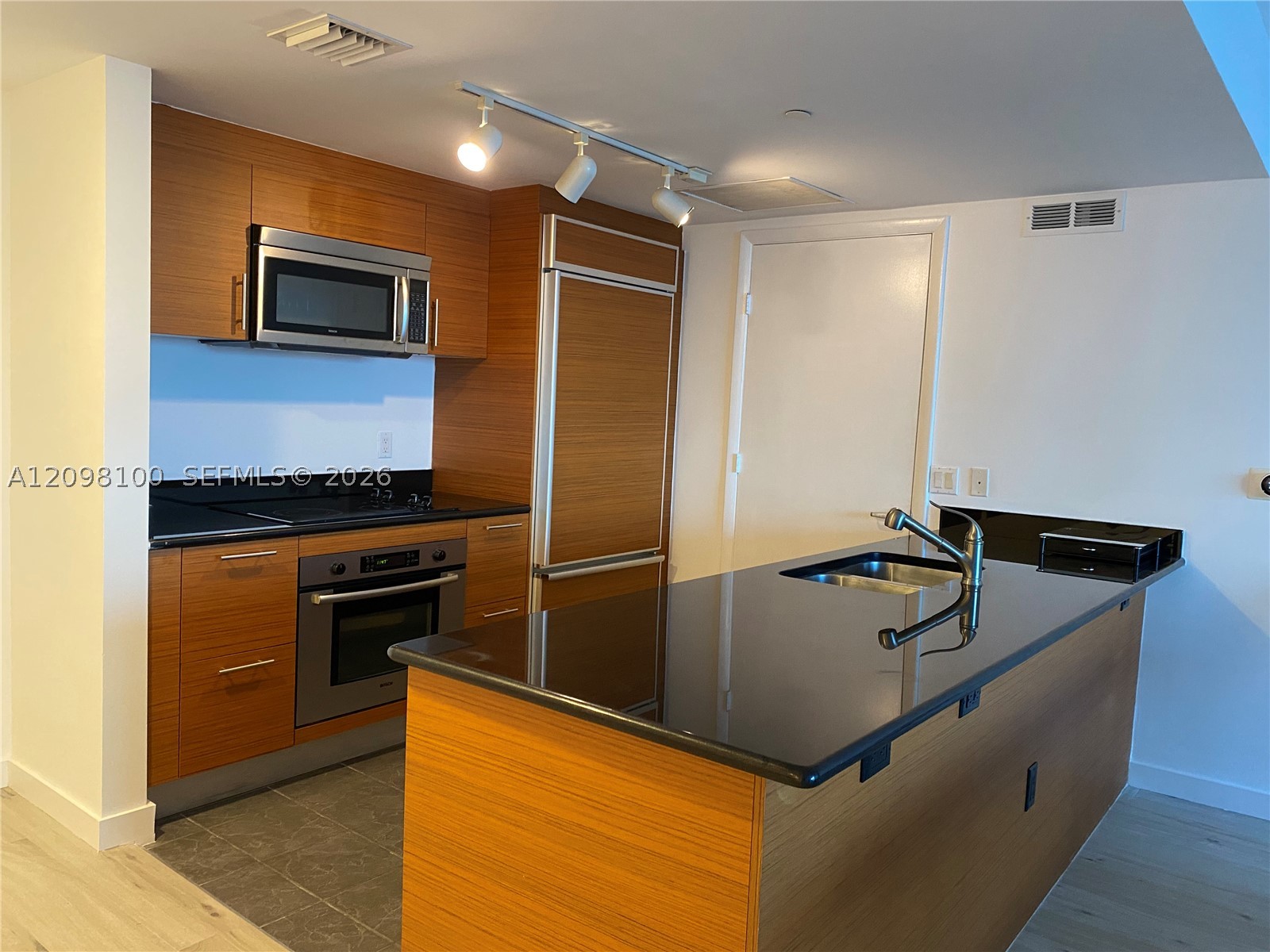 image 50 Biscayne15