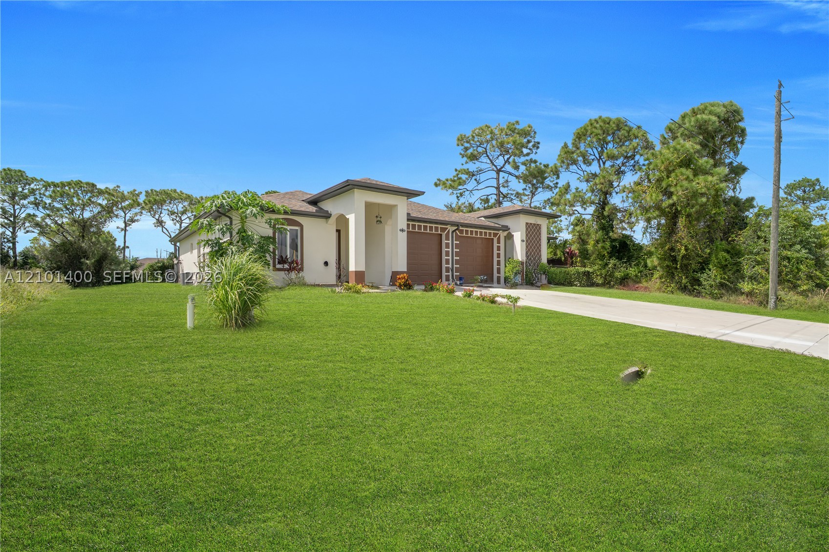 4869 28th St Sw Lehigh Acres, FL 33973