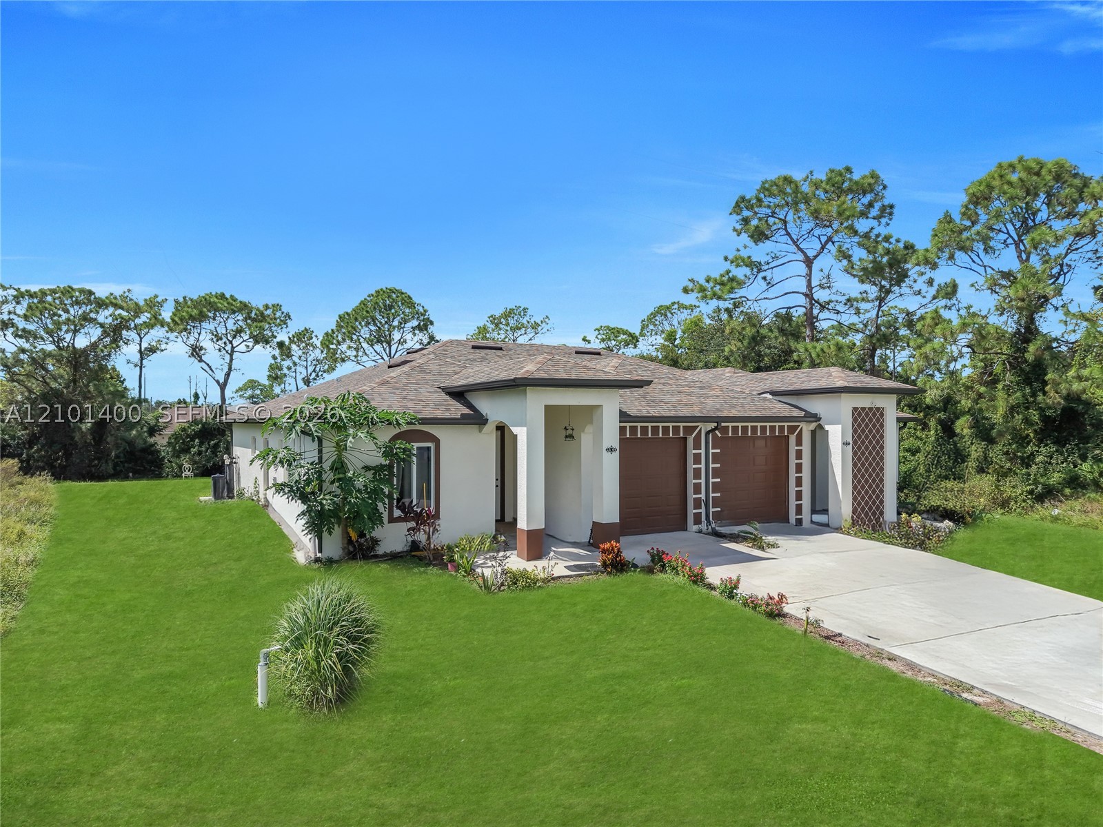 4869 28th St Sw Lehigh Acres, FL 33973
