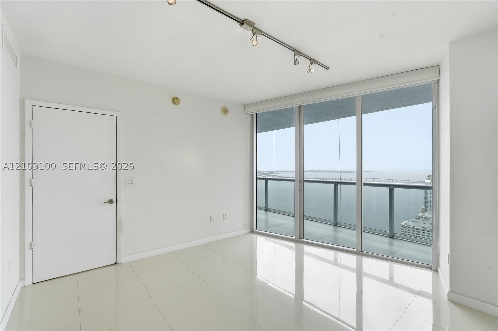 image Icon Brickell II12