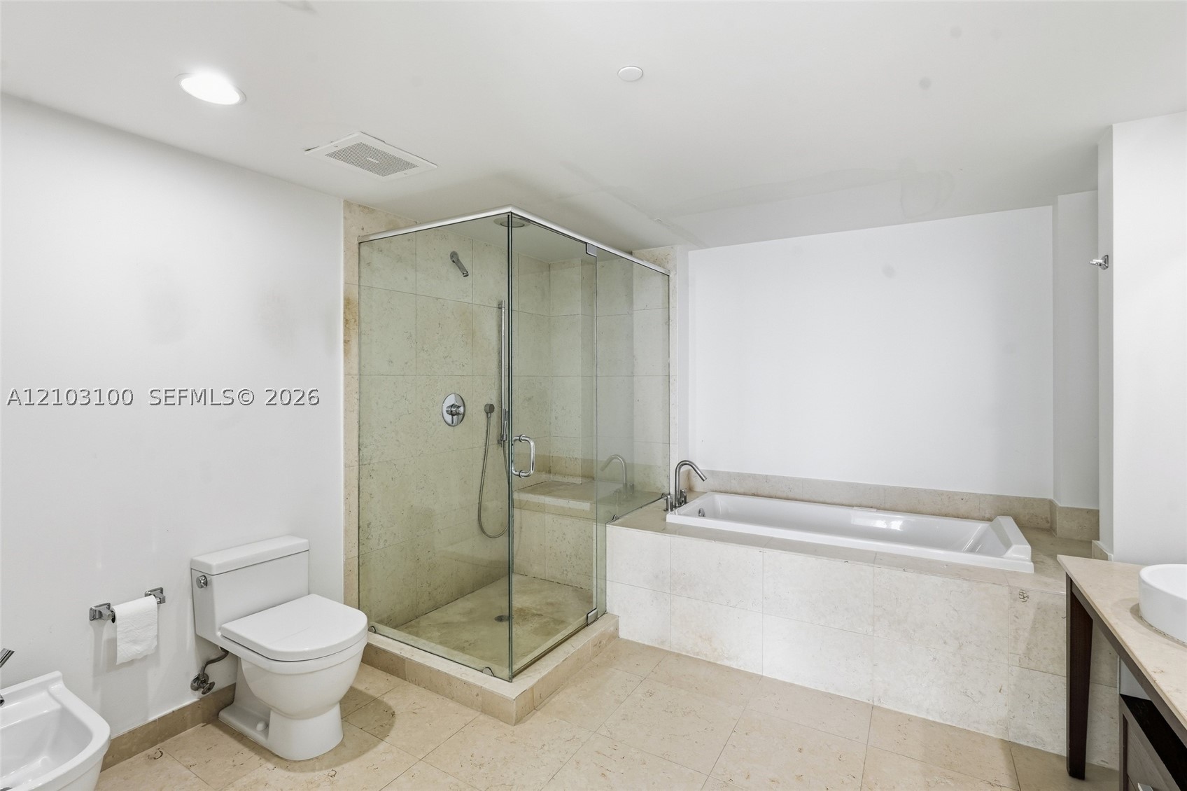 image Icon Brickell II16