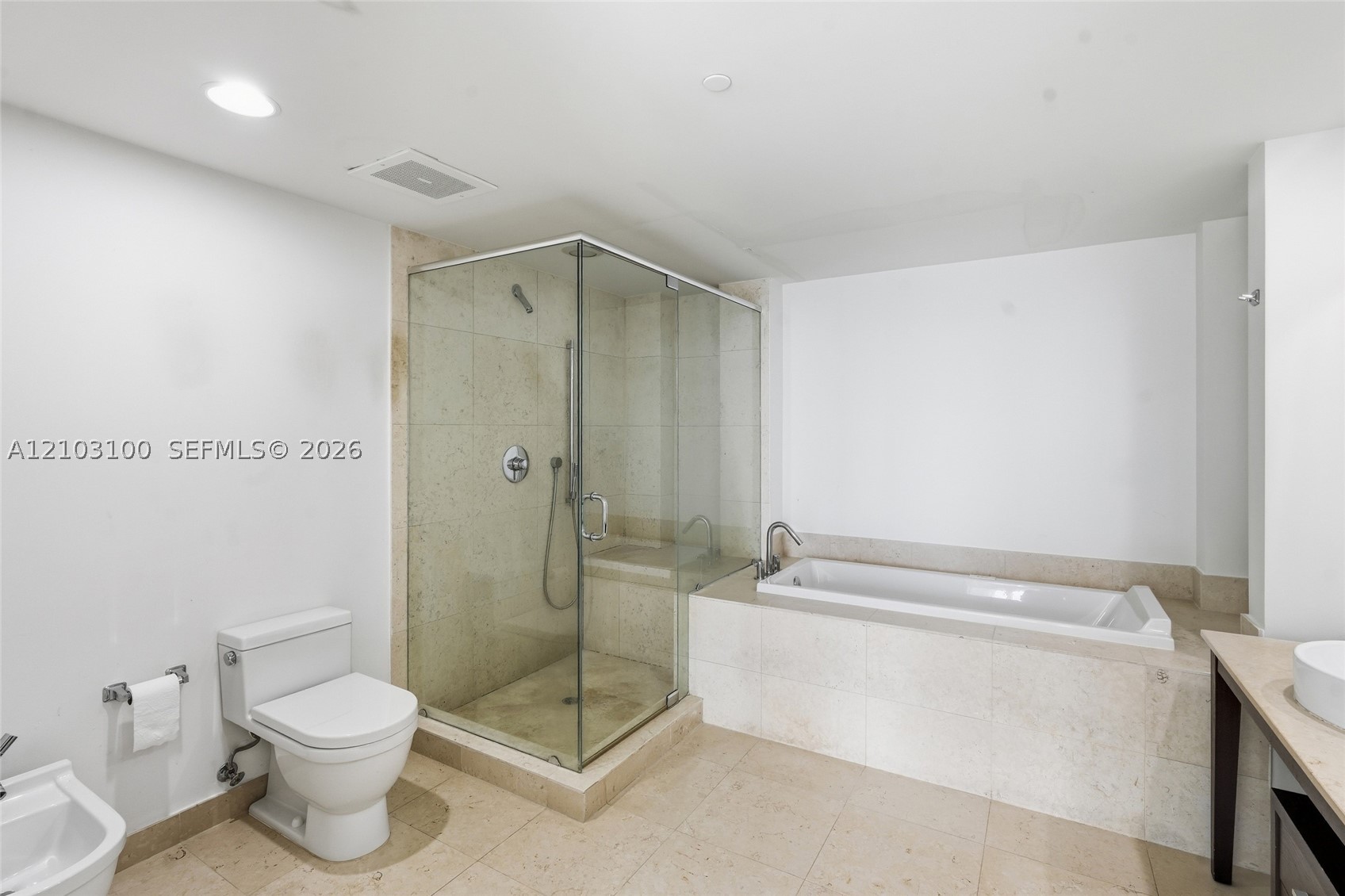 image Icon Brickell II17