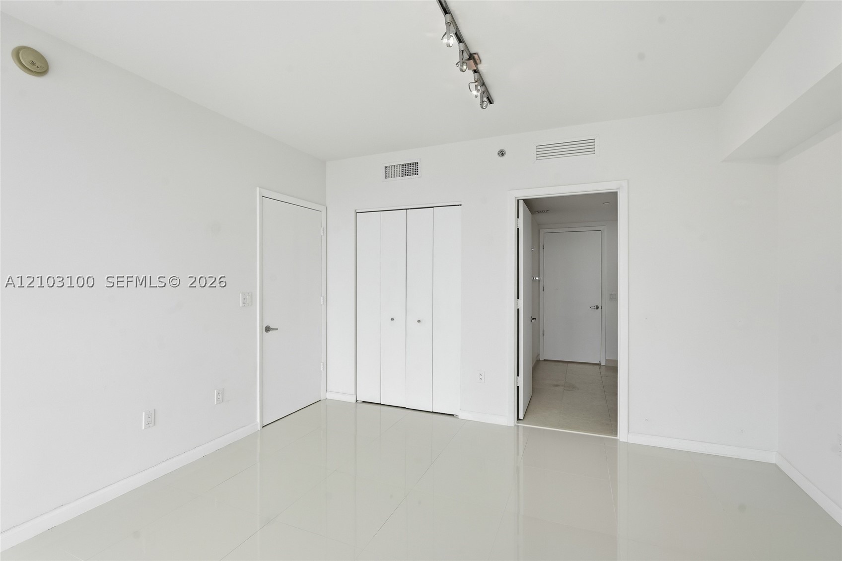 image Icon Brickell II21