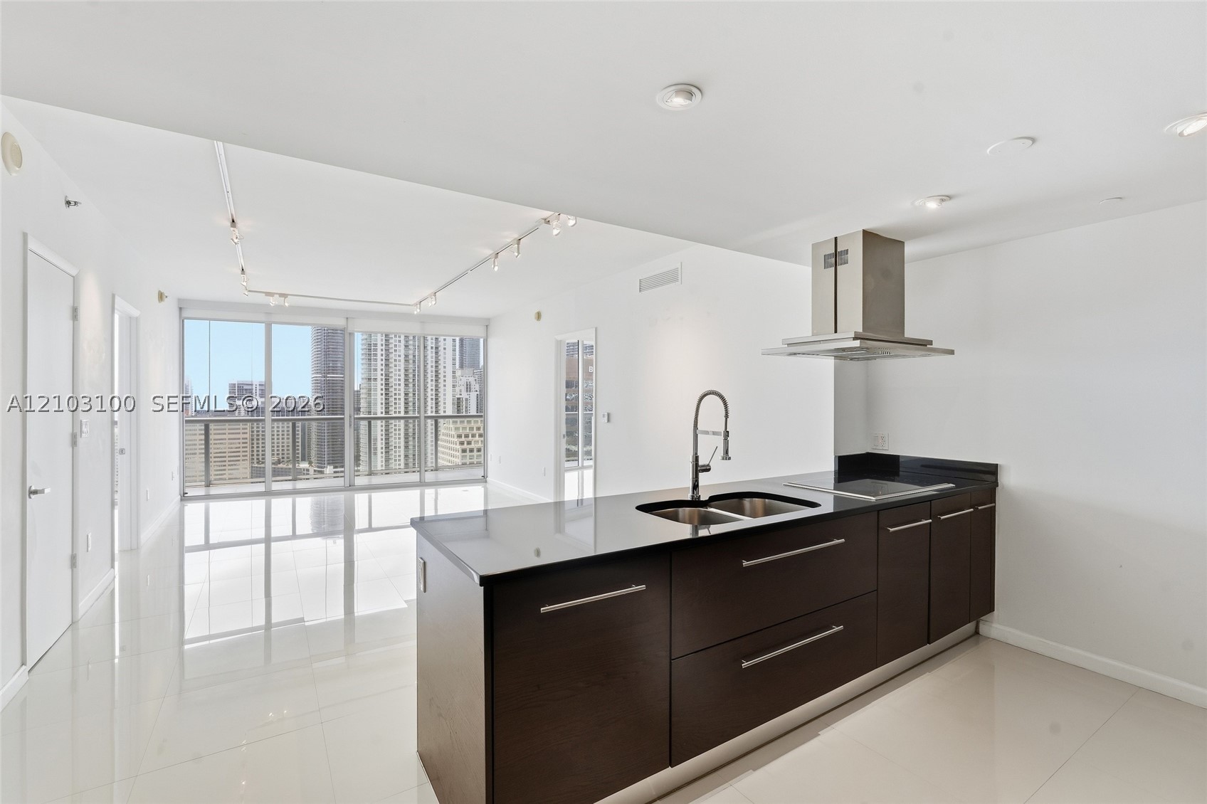 image Icon Brickell II8
