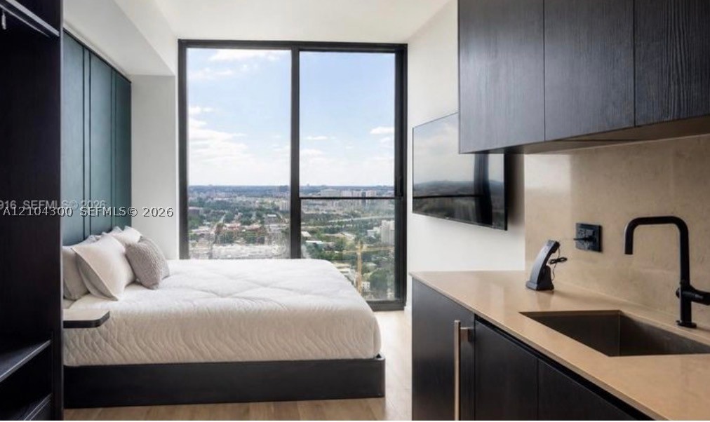 image E11EVEN Hotel & Residences1