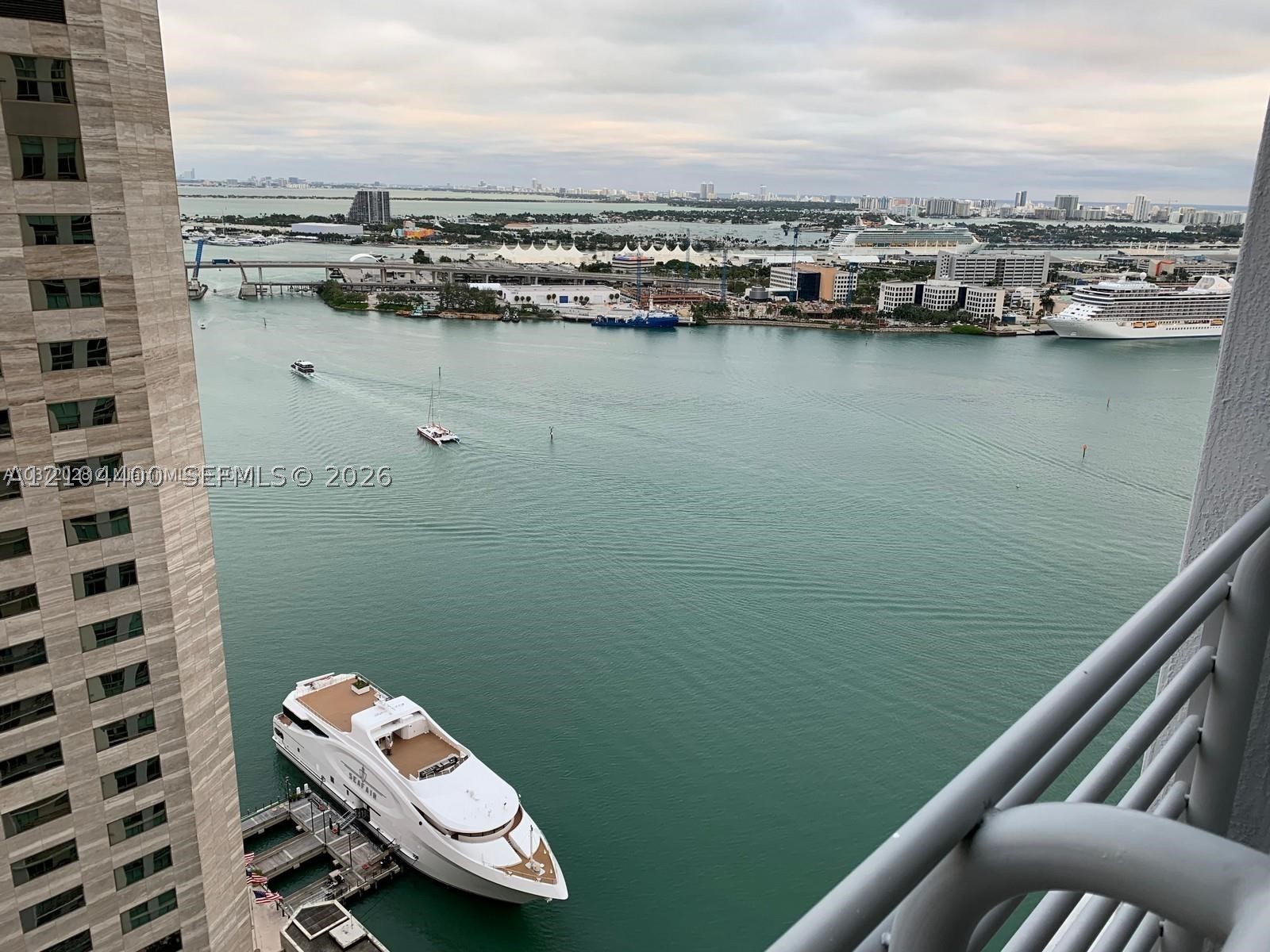 335 S Biscayne Blvd #3406