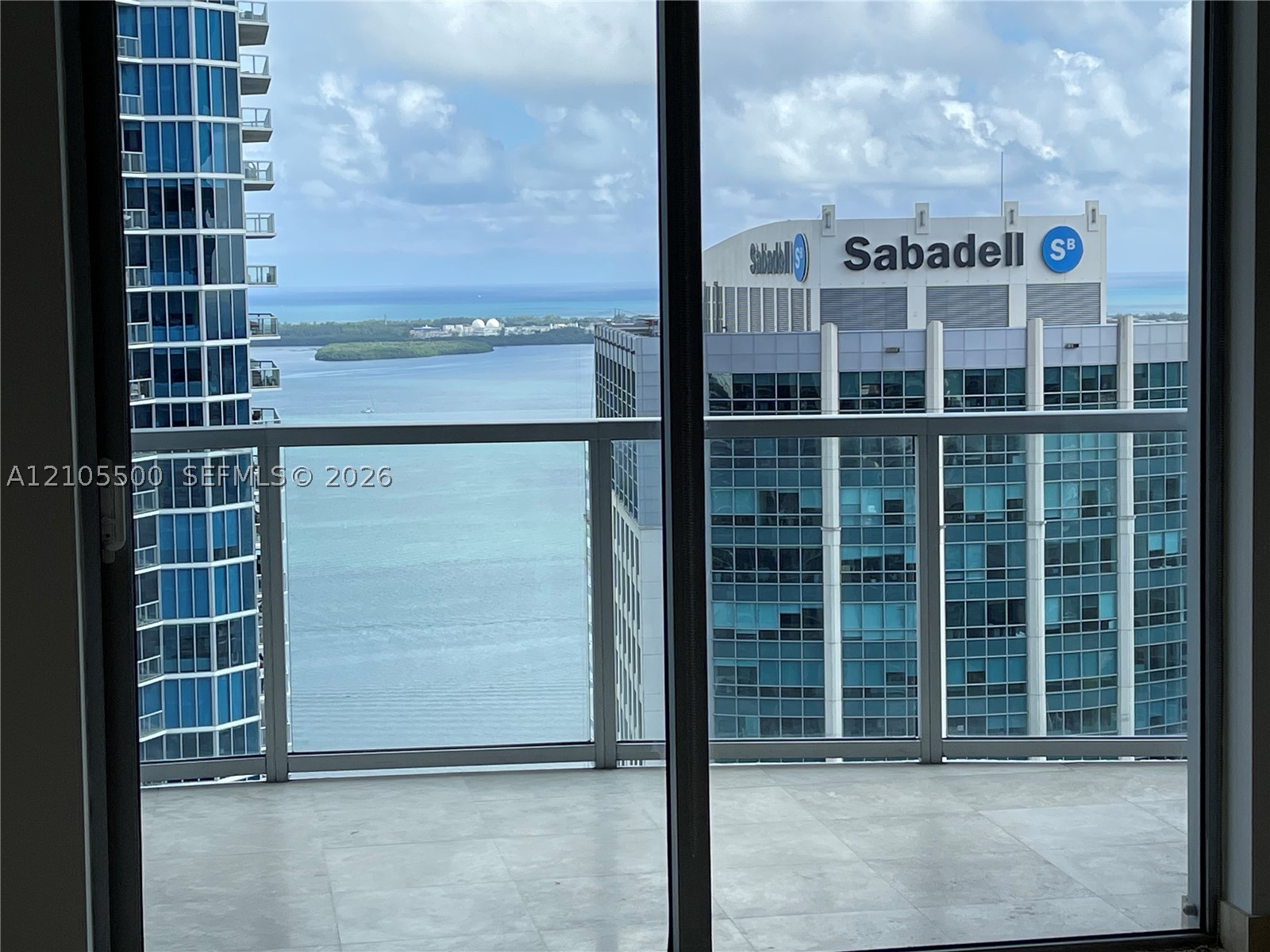 image 1060 Brickell - 10602