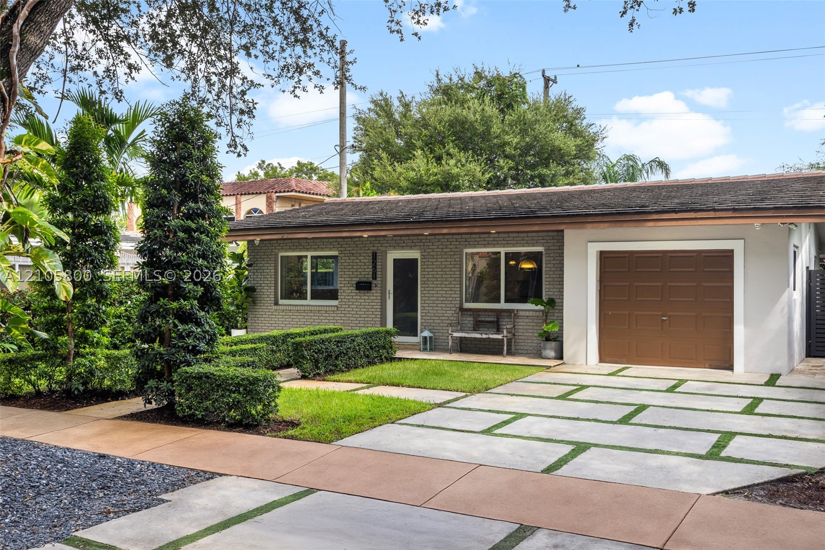 1261 San Miguel Ave