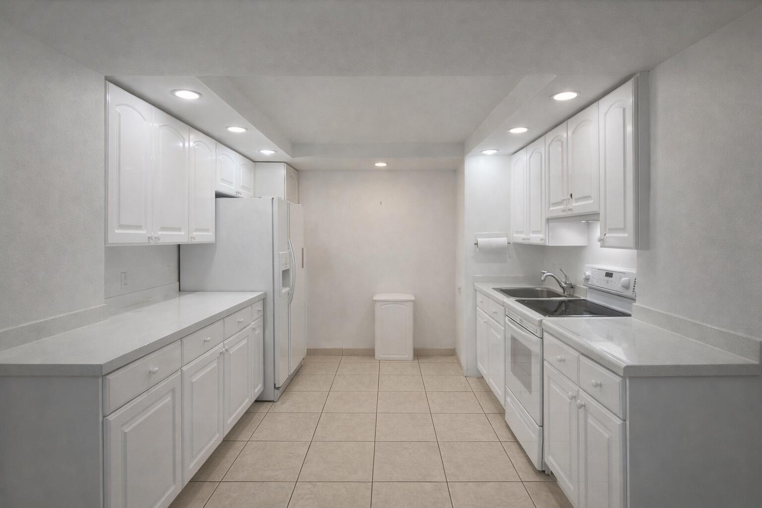 5401 Collins #1516 Miami Beach, FL 33140