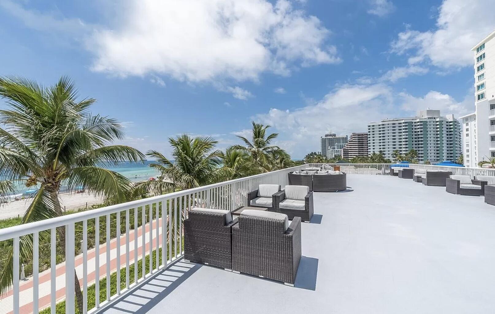 5401 Collins #1516 Miami Beach, FL 33140