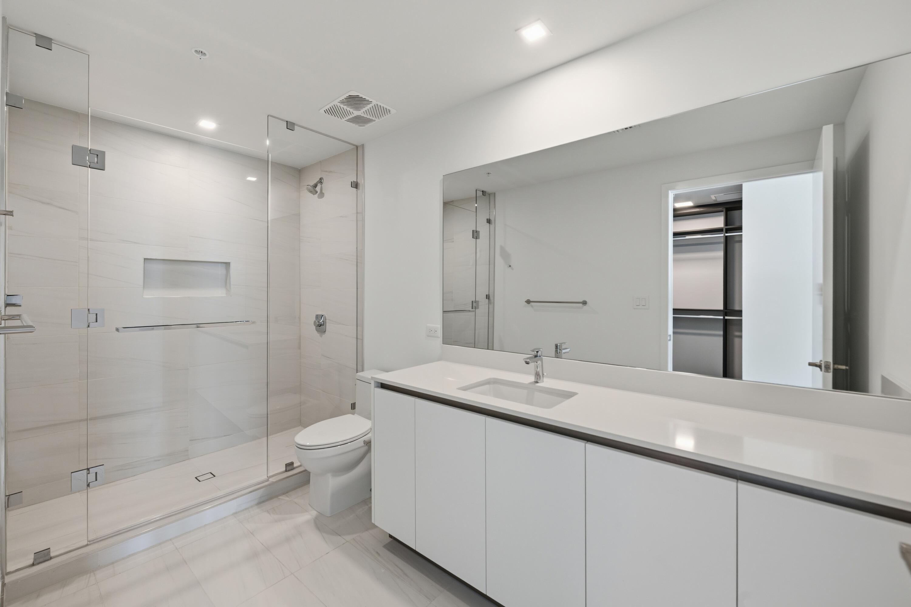 900 N Ocean #802 Pompano Beach, FL 33062
