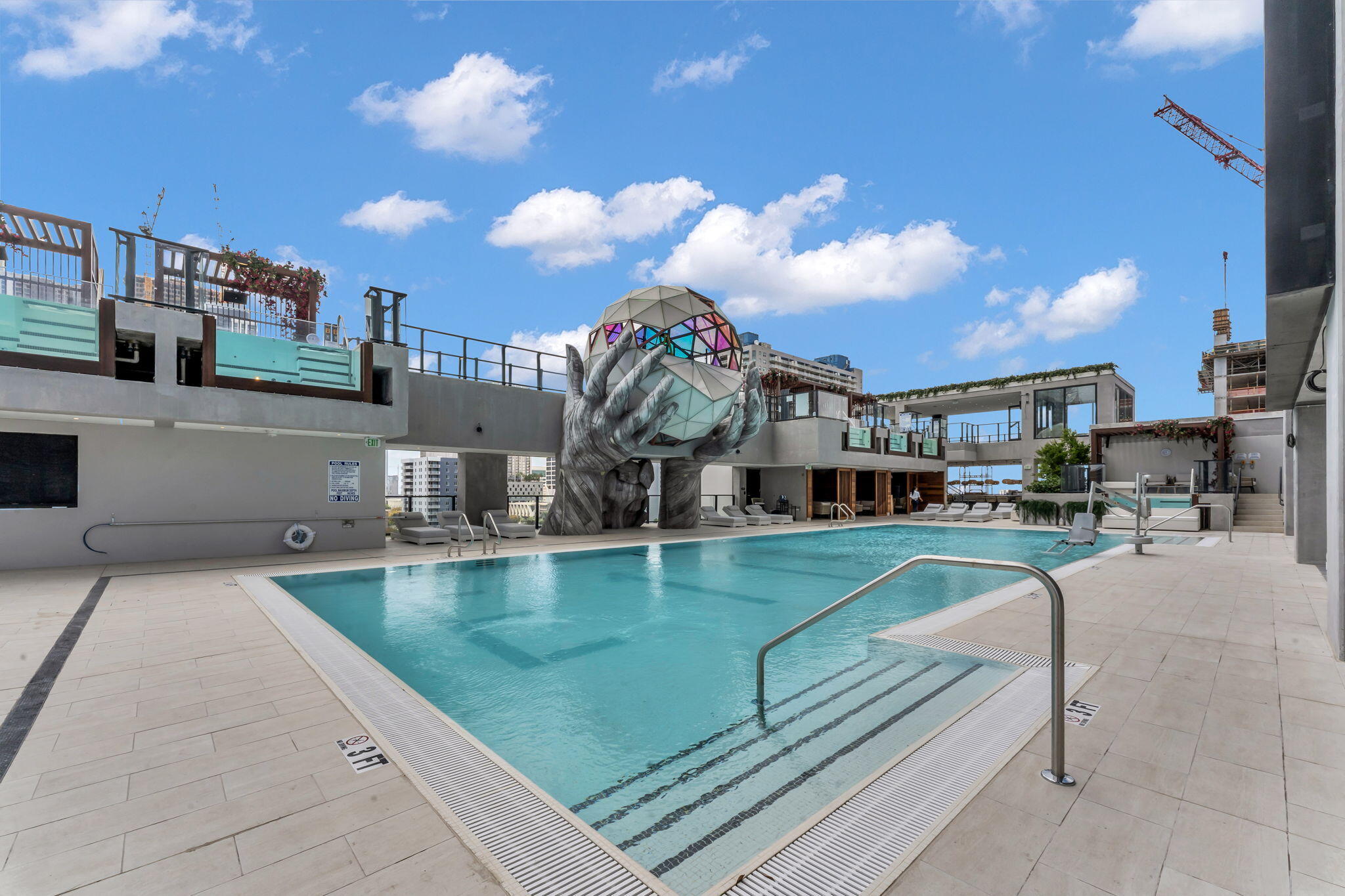 20 NE 11th Miami, FL 33132