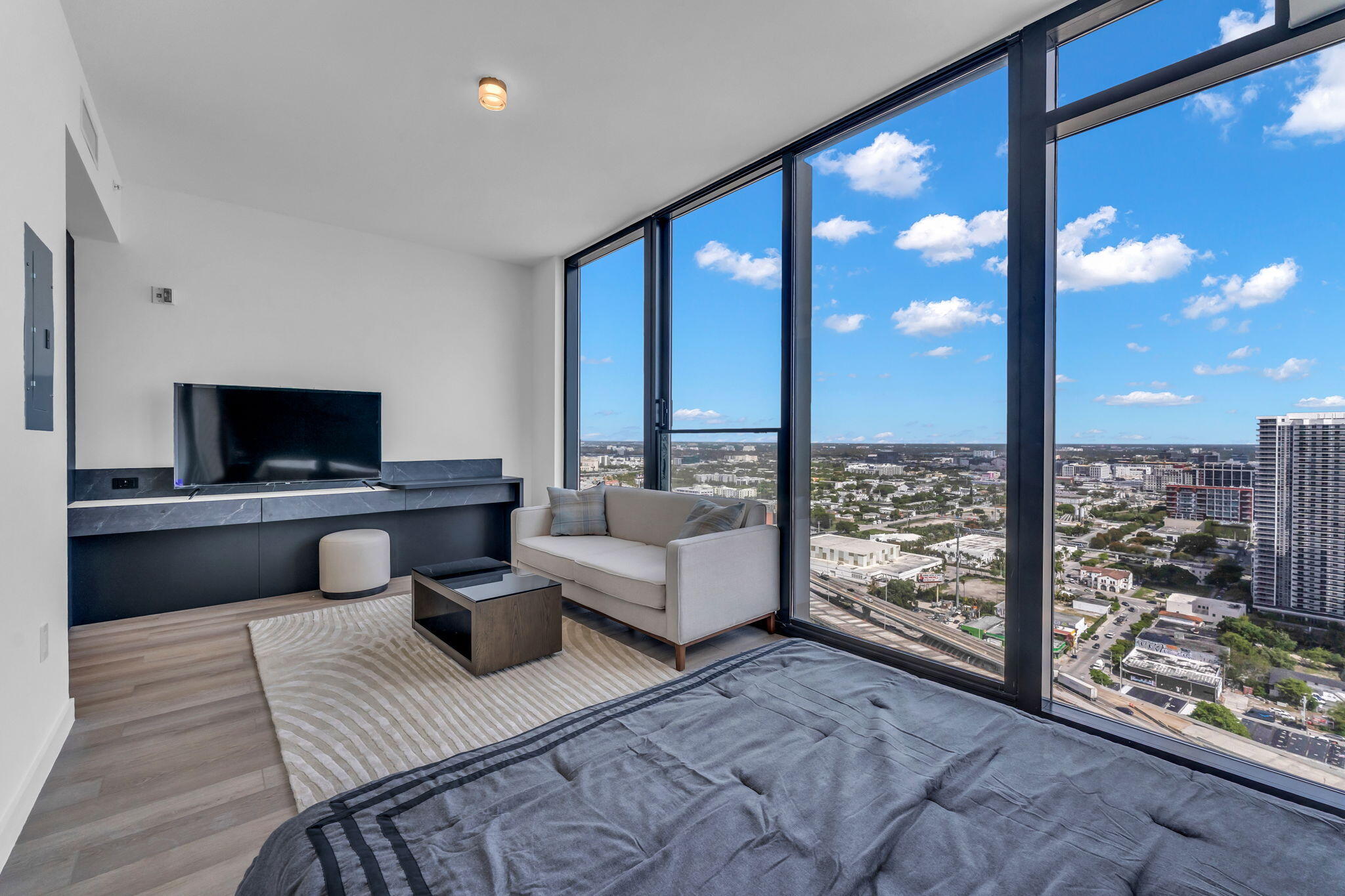 20 NE 11th Miami, FL 33132