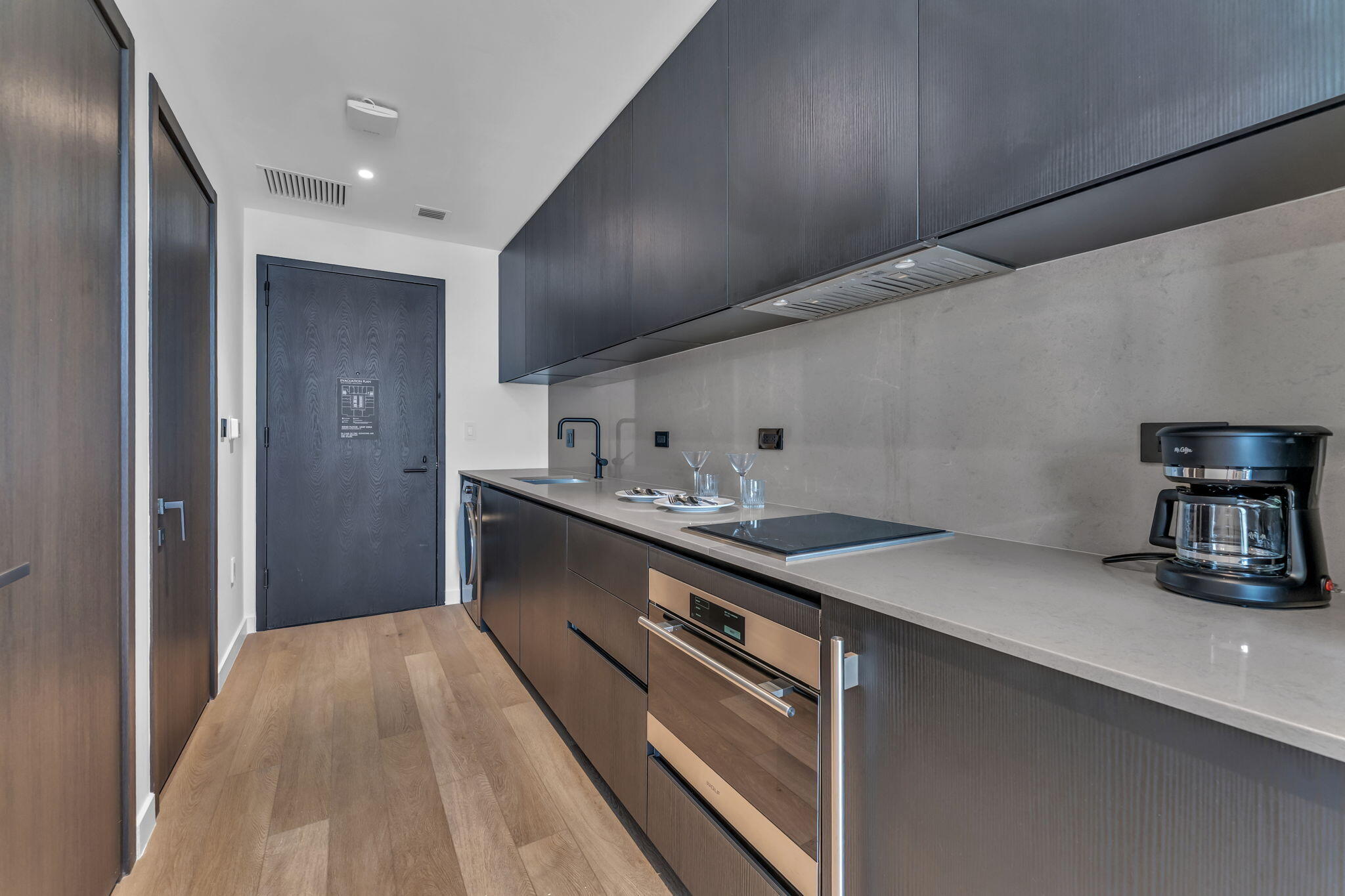 20 NE 11th Miami, FL 33132