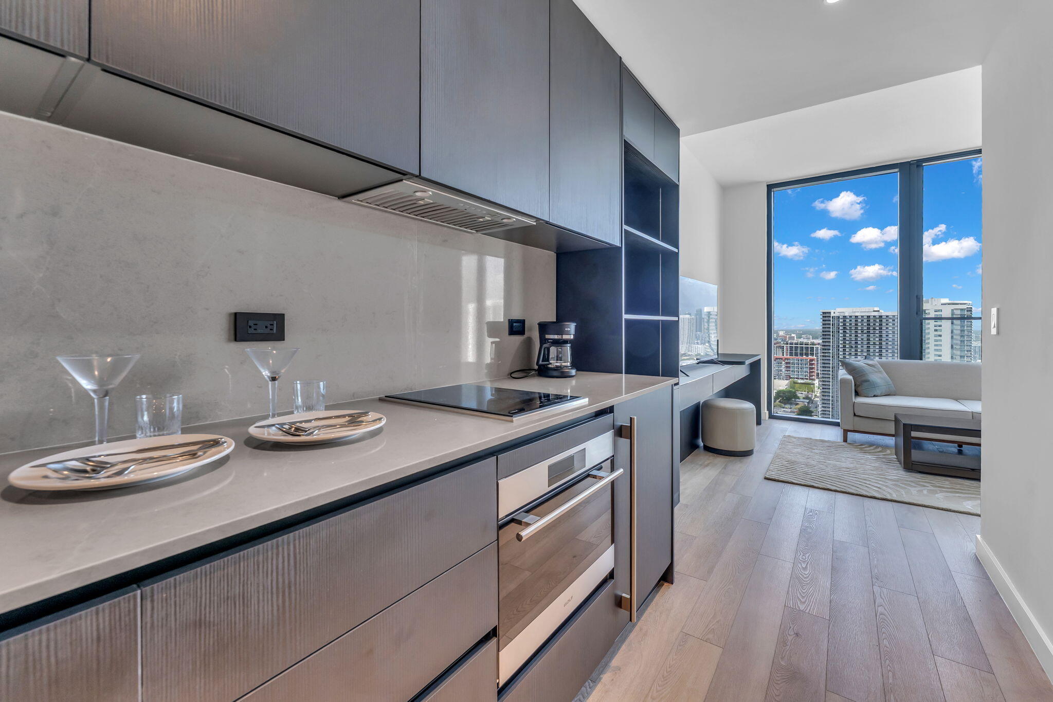 20 NE 11th Miami, FL 33132