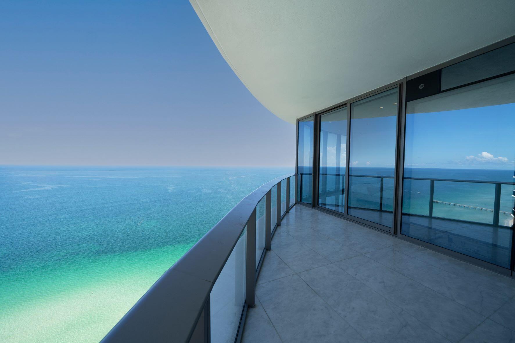 image Ritz-Carlton Sunny Isles Beach17