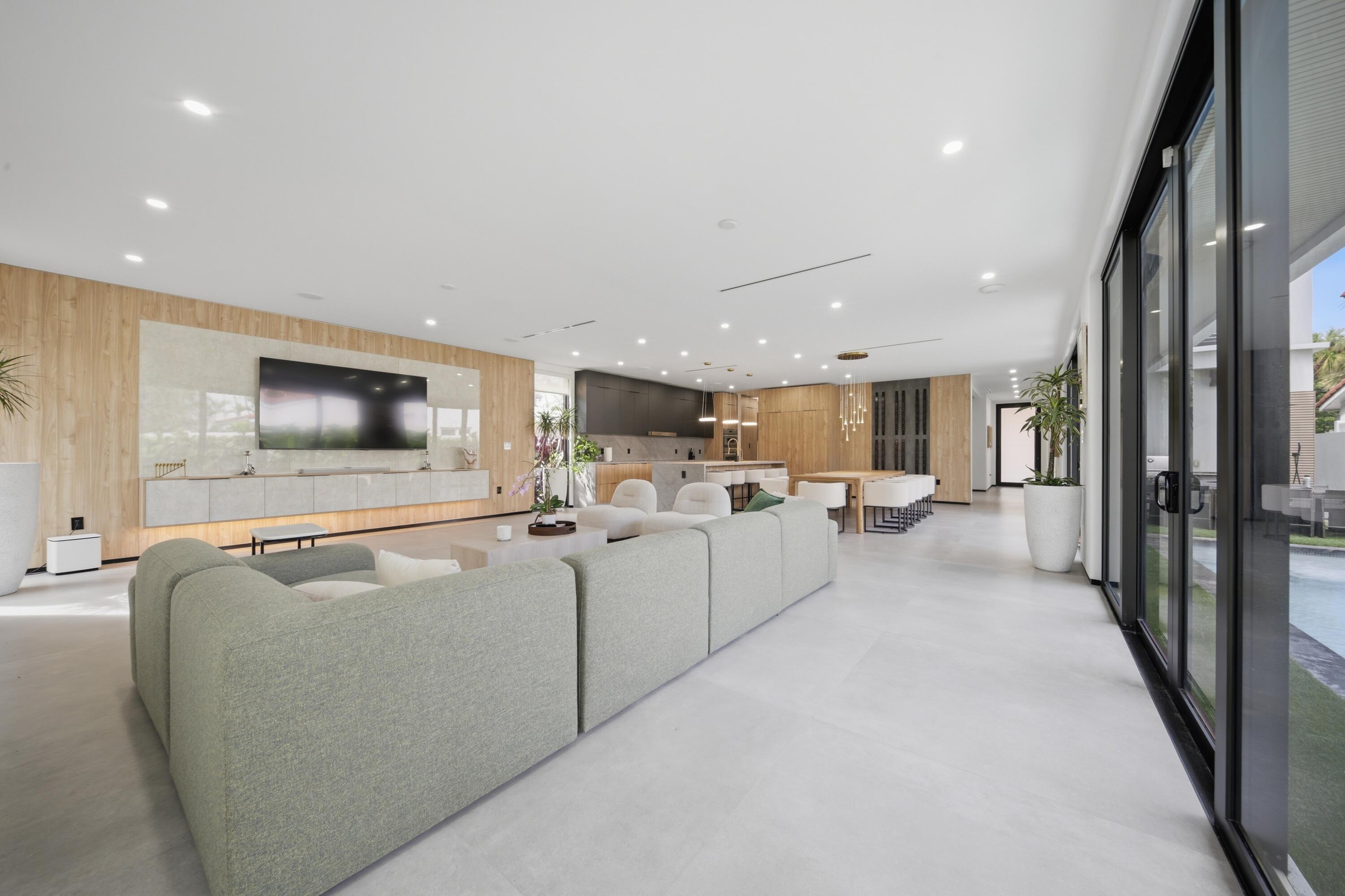 3304 NE 14th Fort Lauderdale, FL 33304