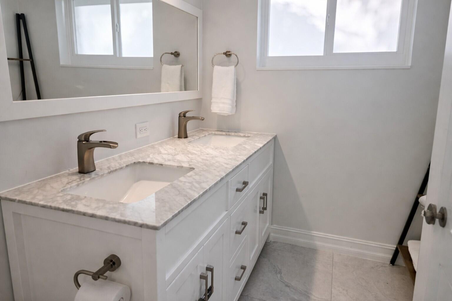 3910 NE 26th Lighthouse Point, FL 33064