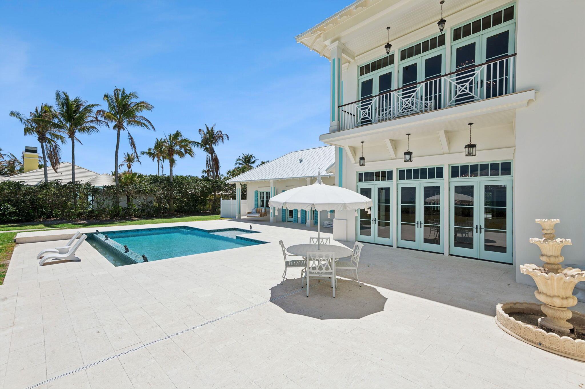 716 Reef Vero Beach, FL 32963