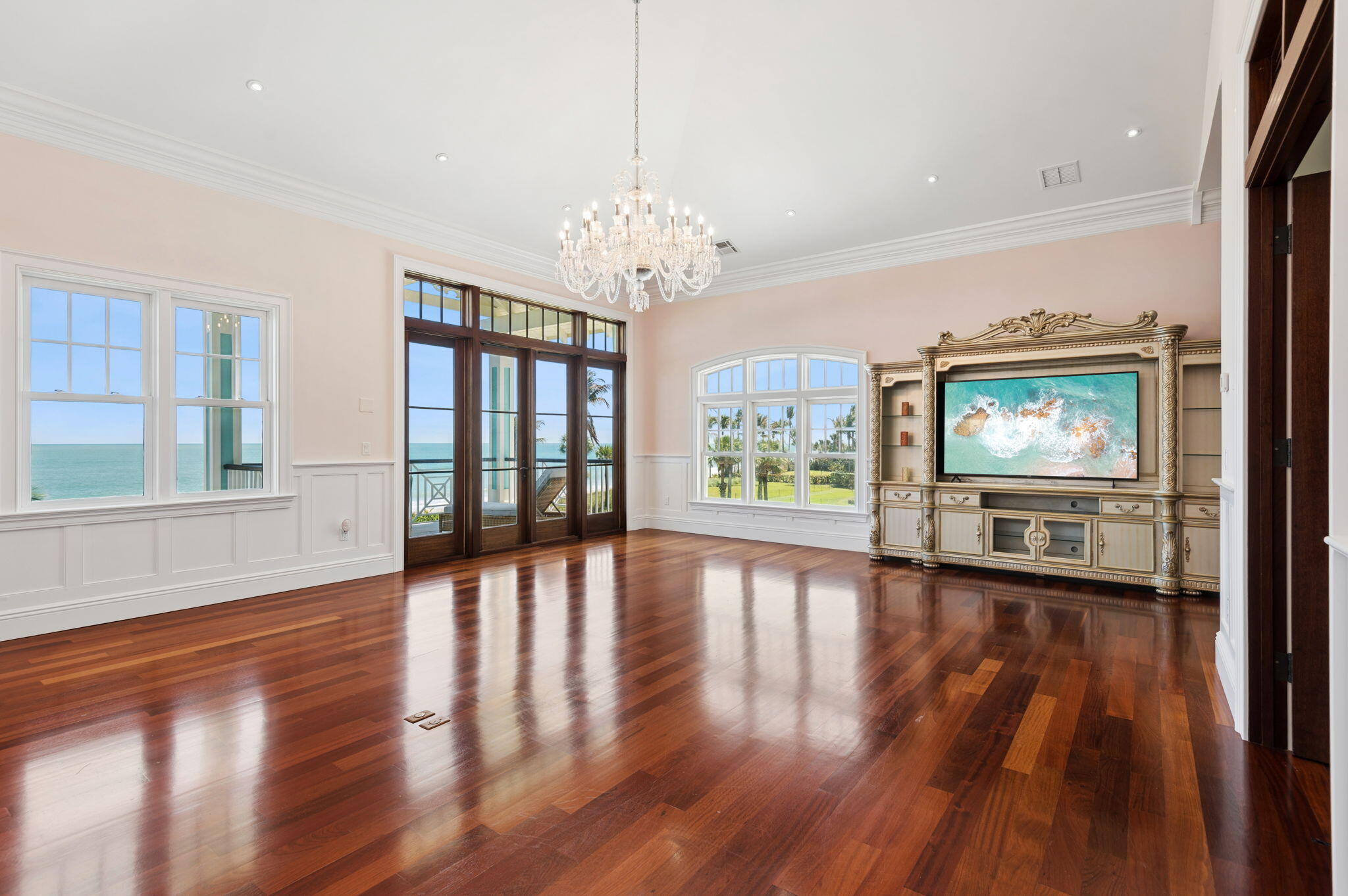 716 Reef Vero Beach, FL 32963