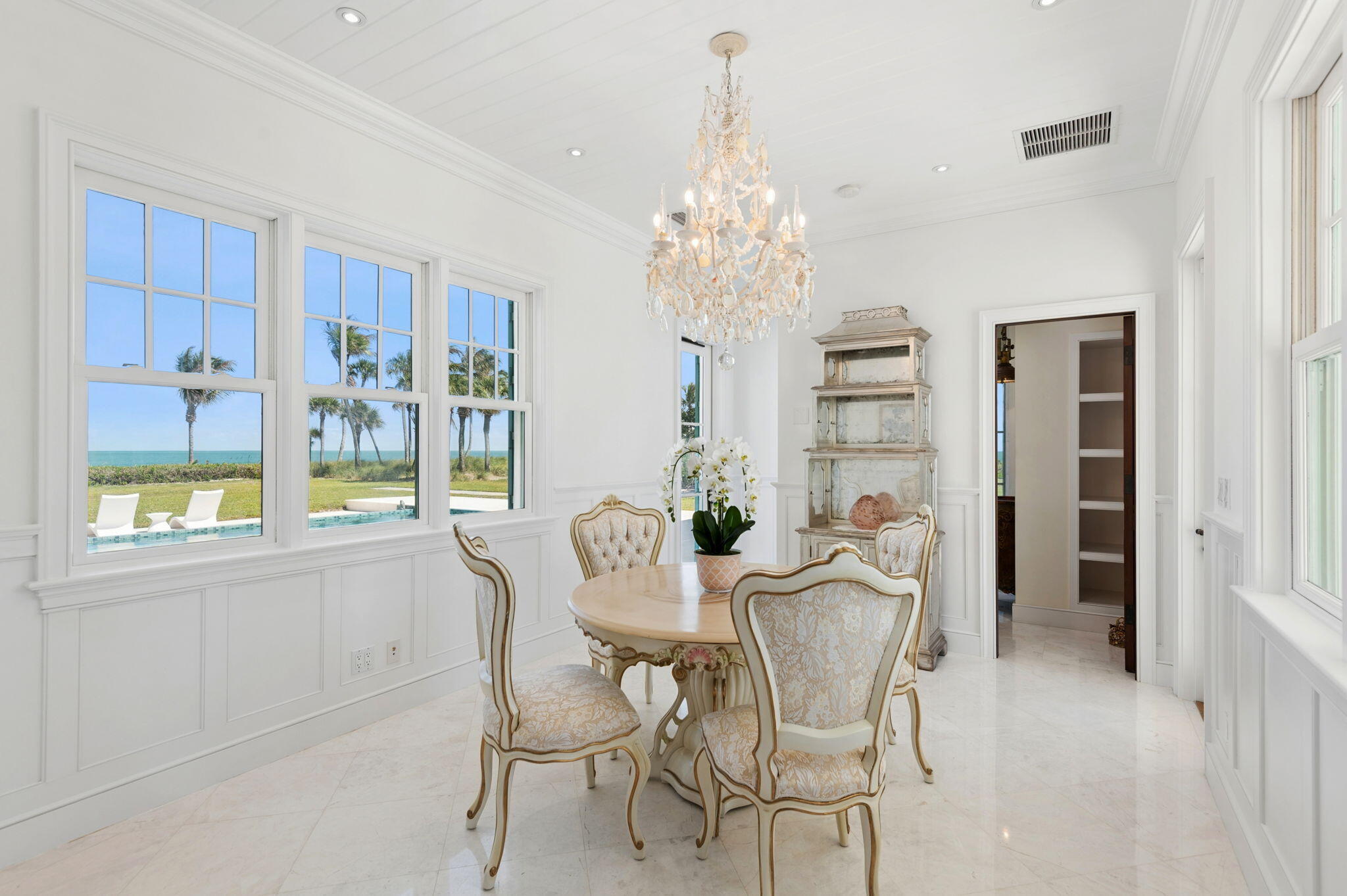 716 Reef Vero Beach, FL 32963