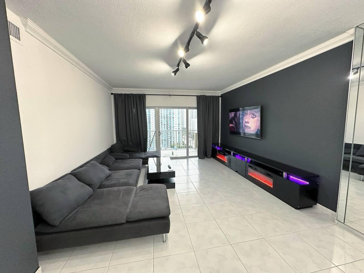 1985 S Ocean #16b Hallandale Beach, FL 33009