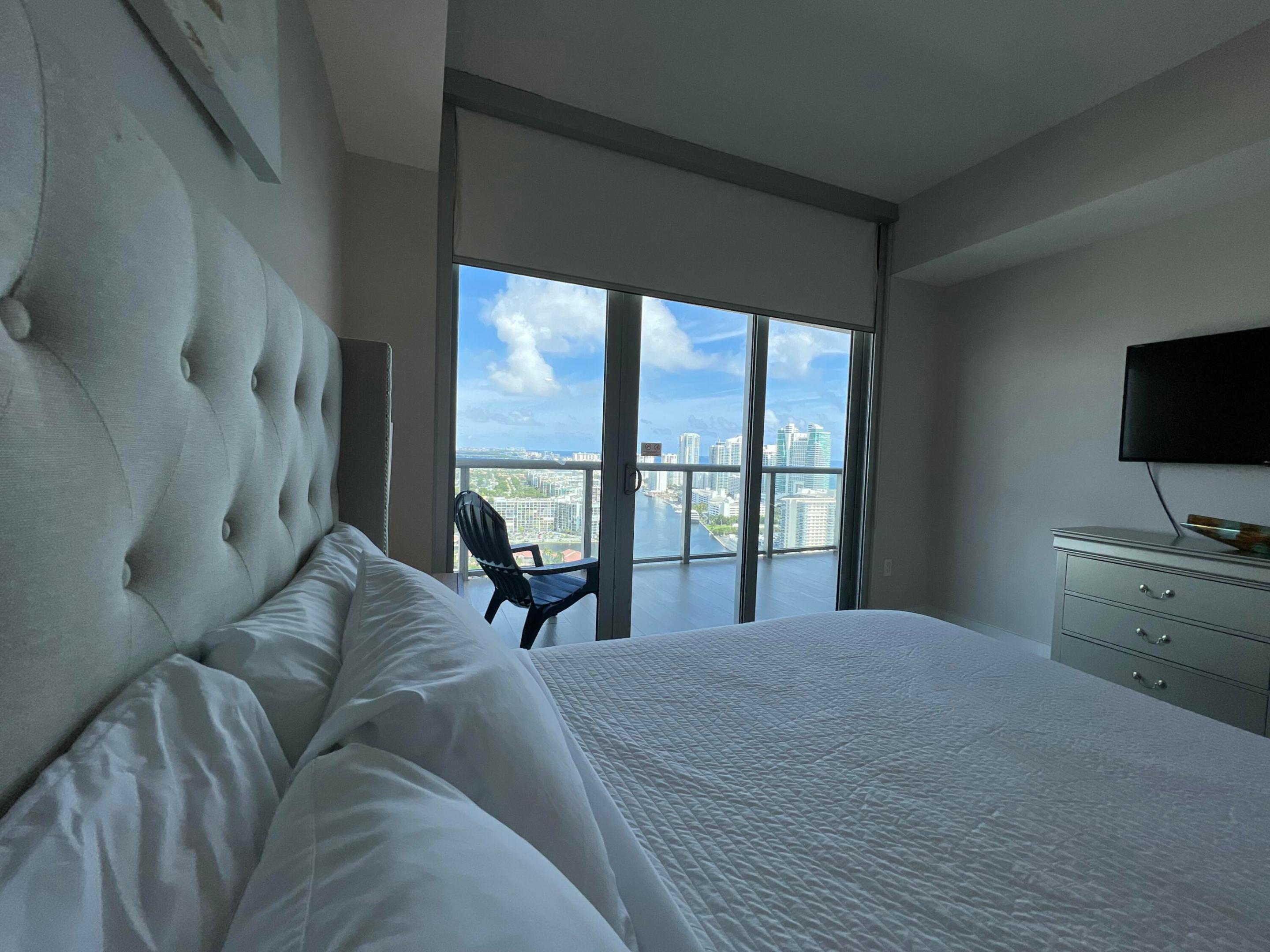 image Beachwalk Condominium3
