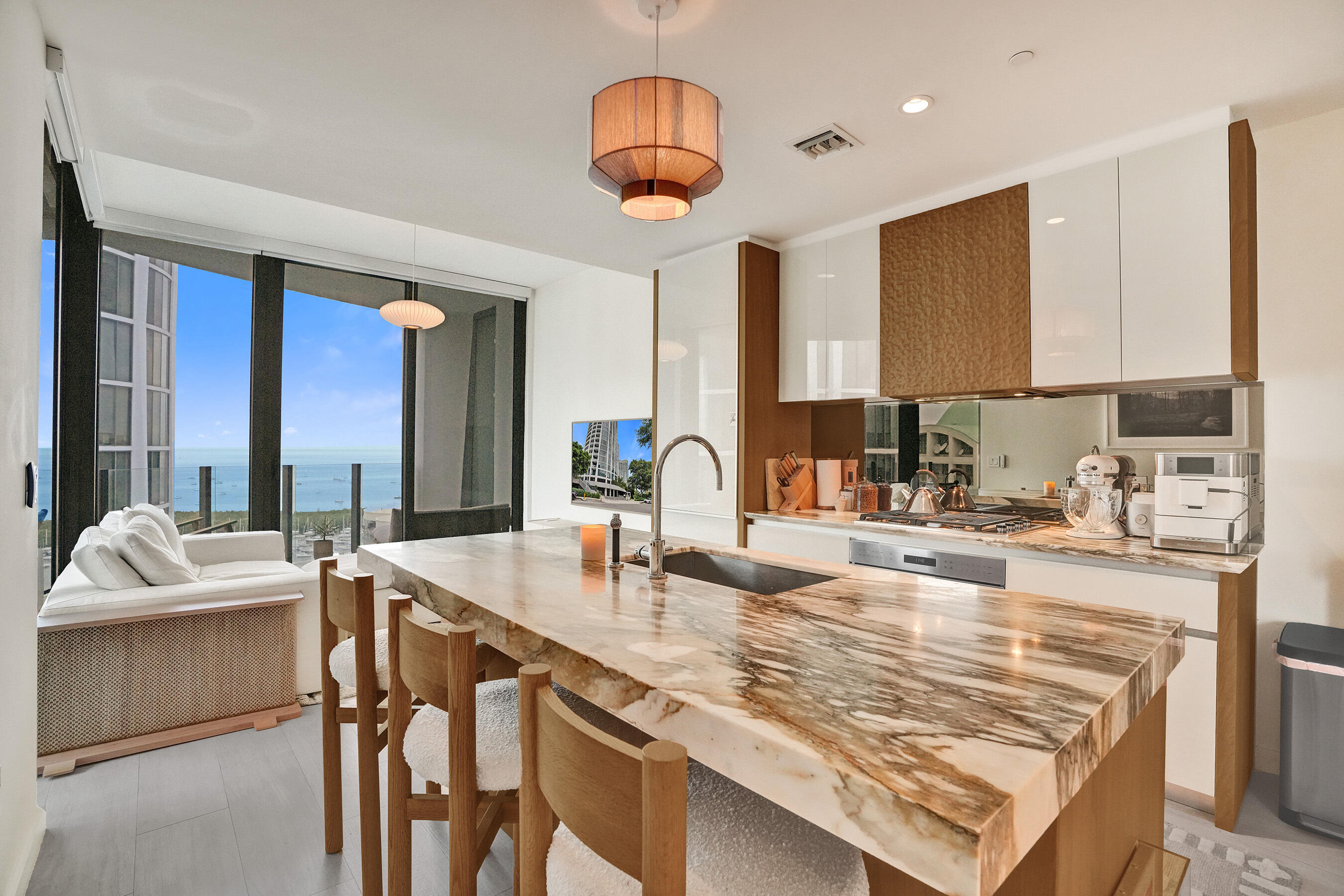 2831 S Bayshore #2204