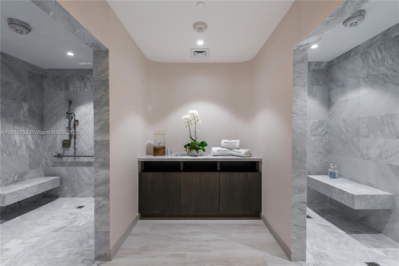2831 S Bayshore #2204 Miami, FL 33133