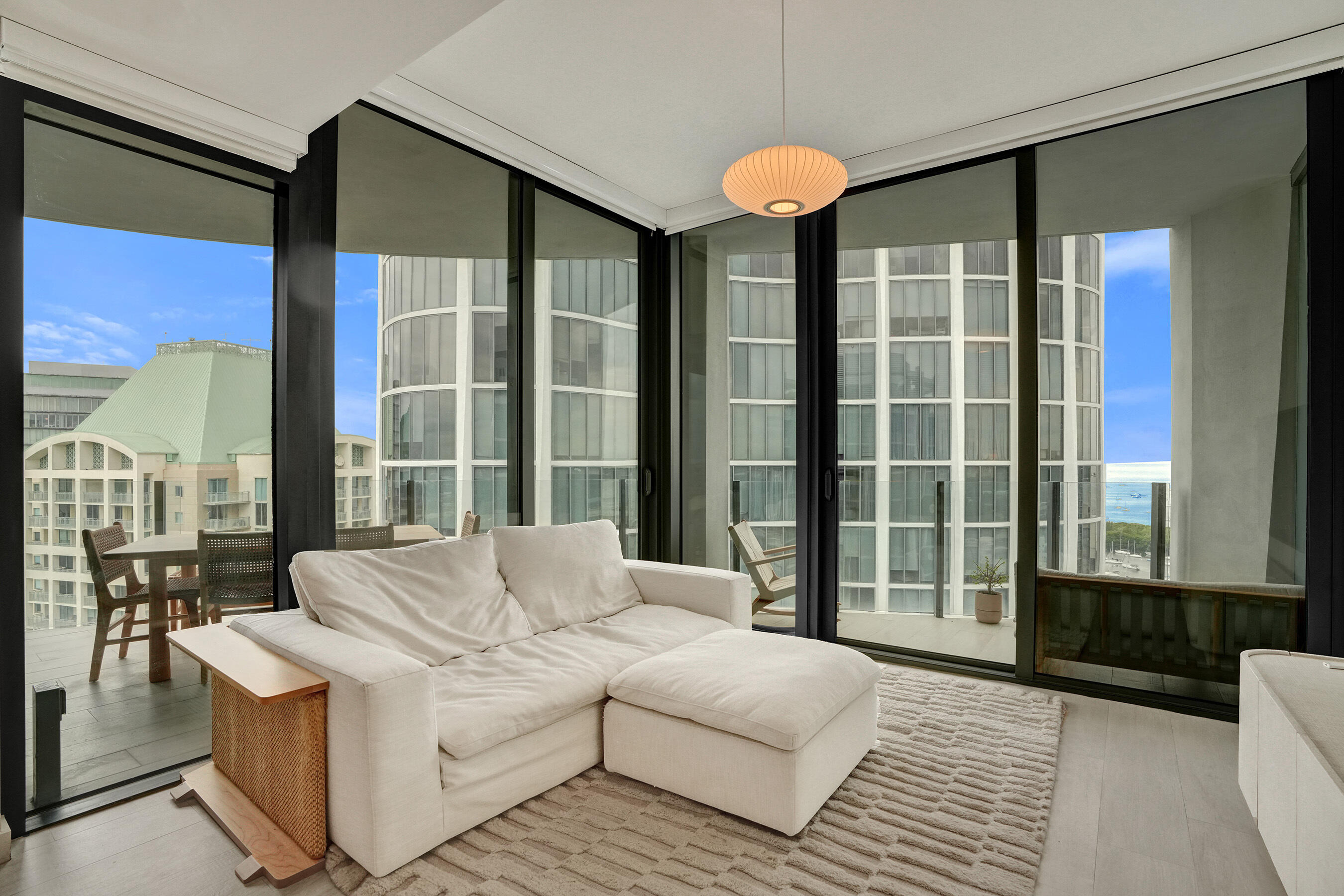 2831 S Bayshore #2204 Miami, FL 33133