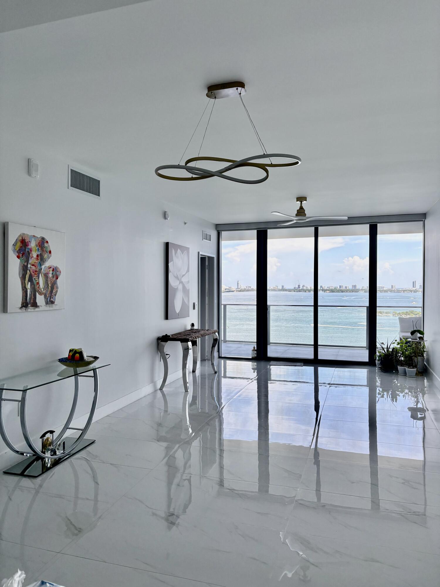 700 NE 24th #1606 Miami, FL 33137