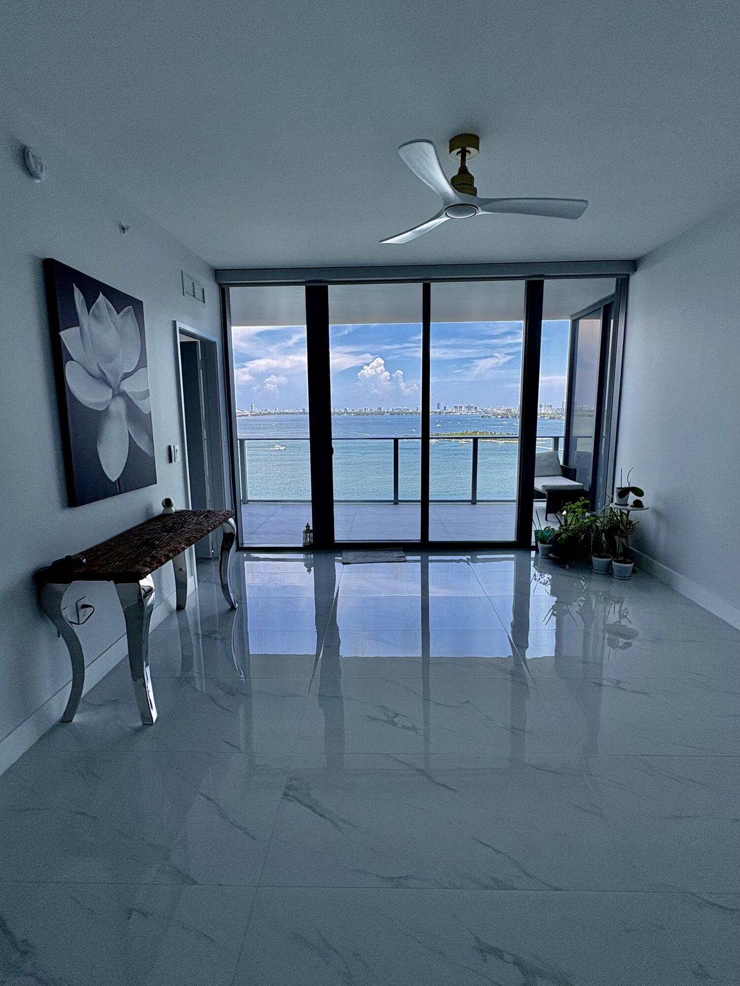 700 NE 24th #1606 Miami, FL 33137