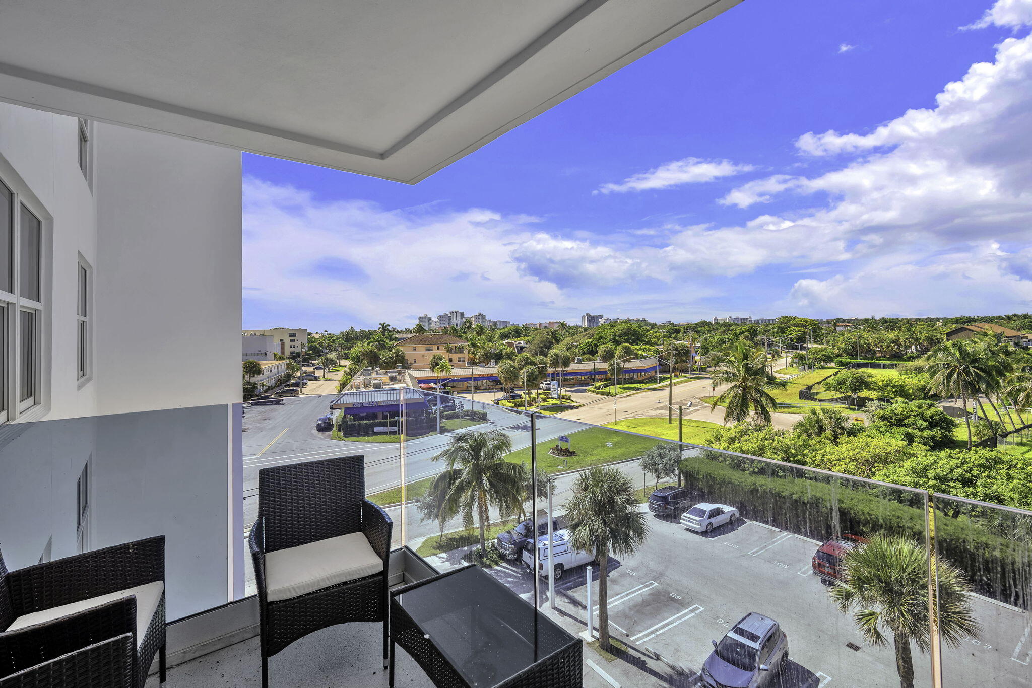 2639 N Riverside Dr #505 Pompano Beach, FL 33062