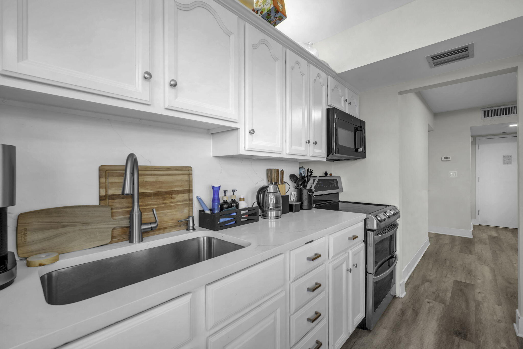 2639 N Riverside Dr #505 Pompano Beach, FL 33062