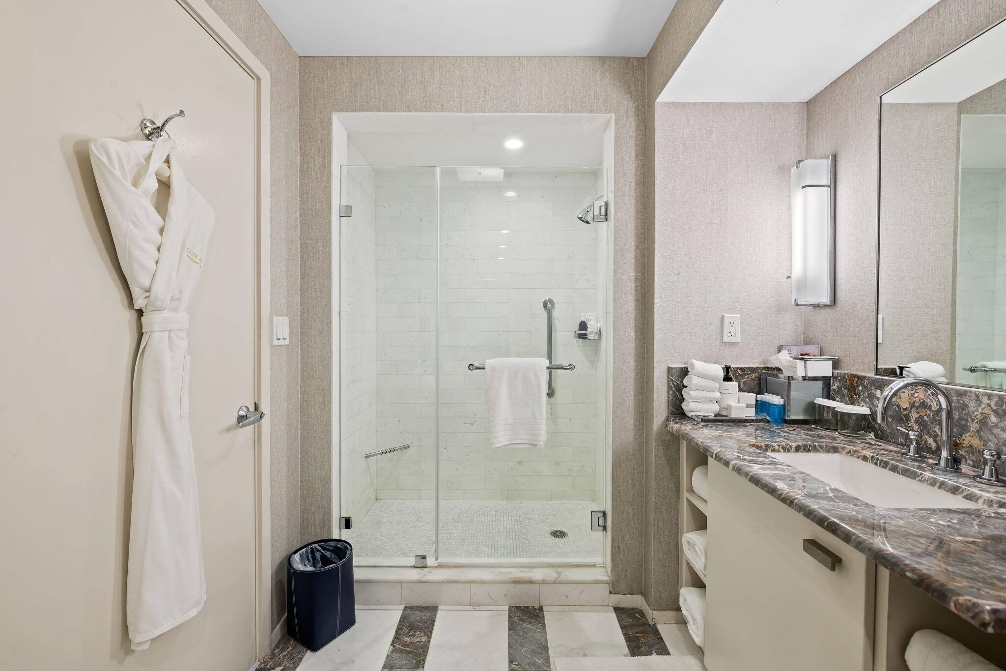 551 N Fort Lauderdale Bch Blvd #R1801 Fort Lauderdale, FL 33304