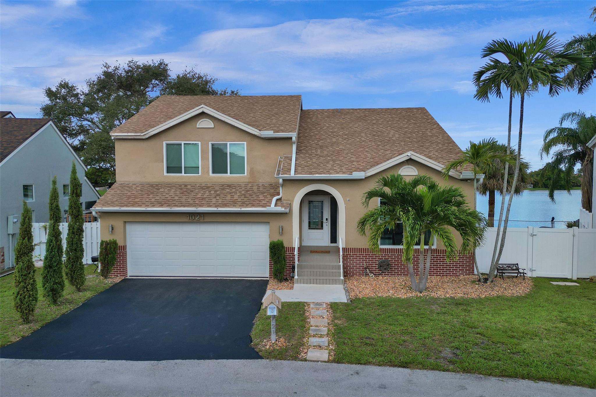 1021 SW 109th Way