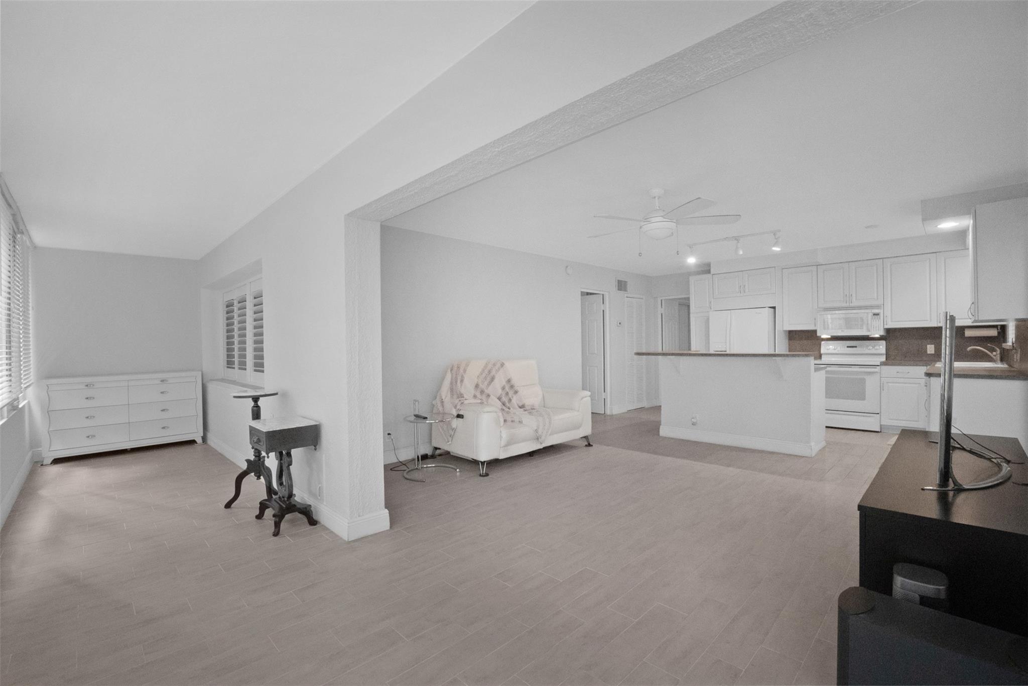 1000 SE 4th St #127 Fort Lauderdale, FL 33301