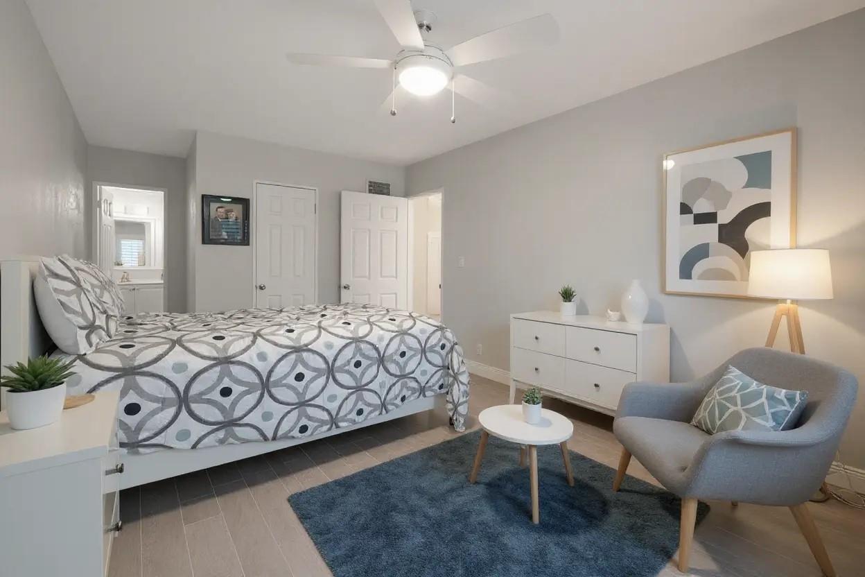 1000 SE 4th St #127 Fort Lauderdale, FL 33301