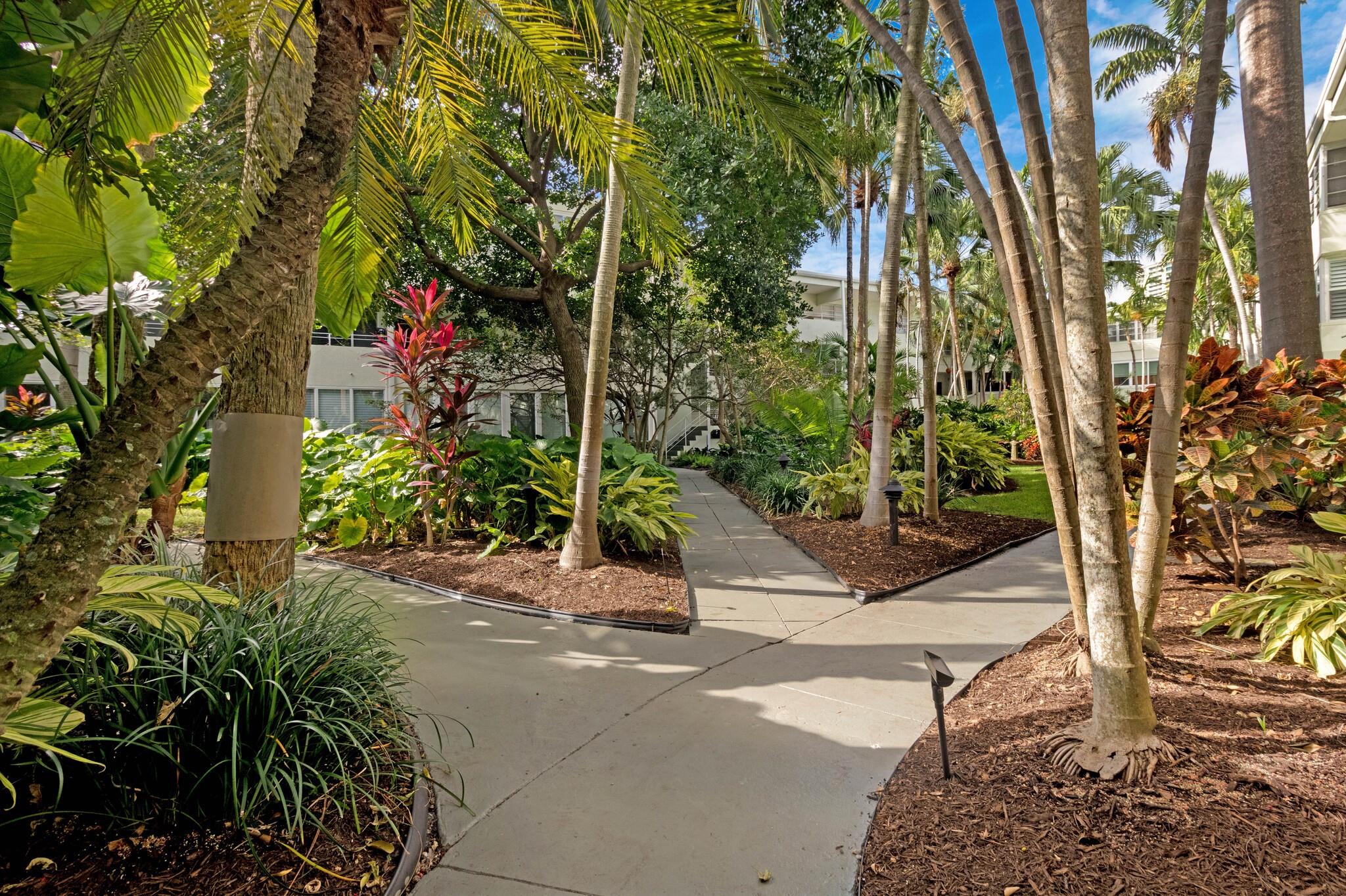 1000 SE 4th St #127 Fort Lauderdale, FL 33301