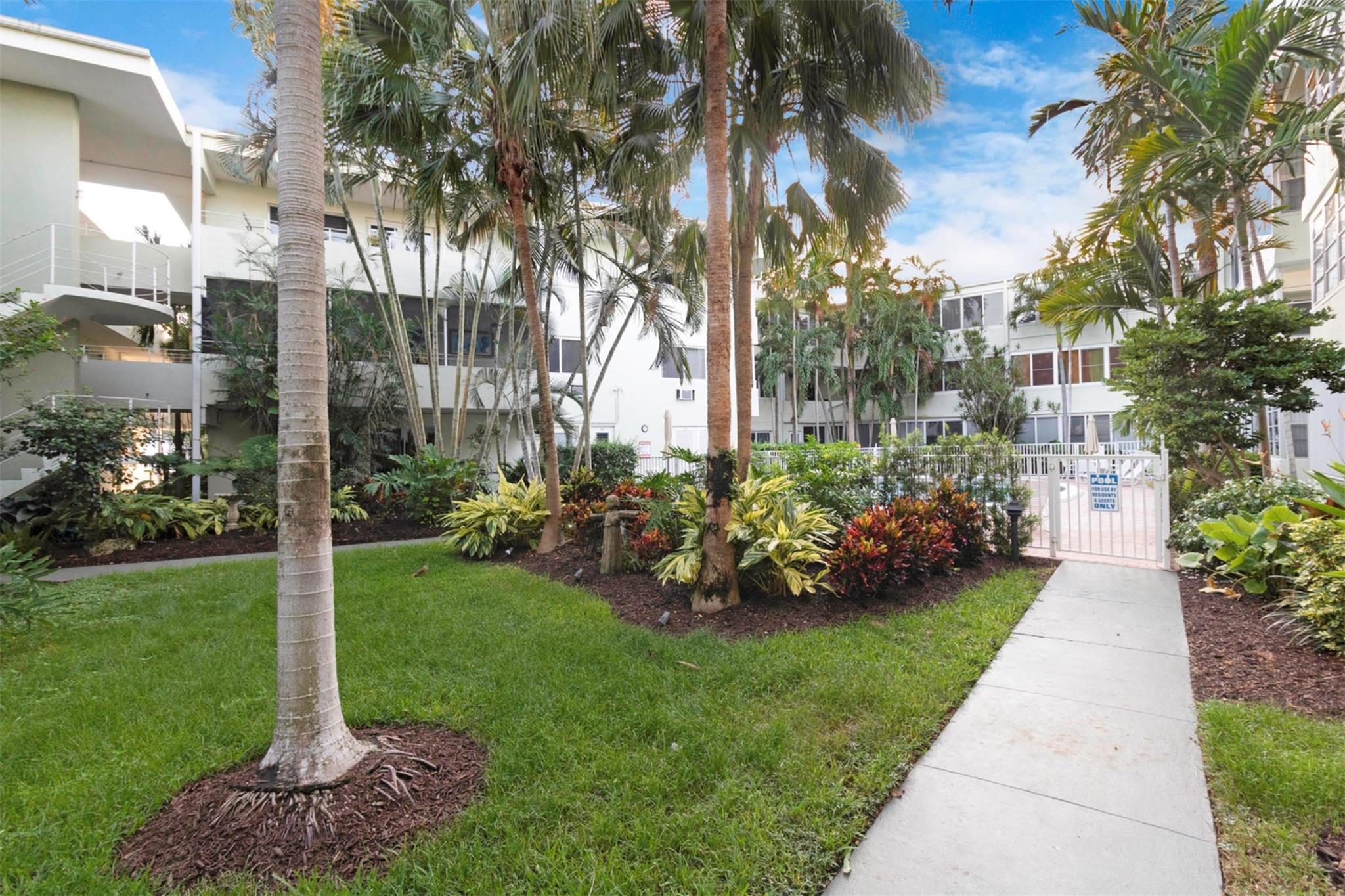 1000 SE 4th St #127 Fort Lauderdale, FL 33301