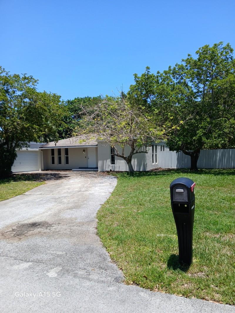17131 SW 85th Ave