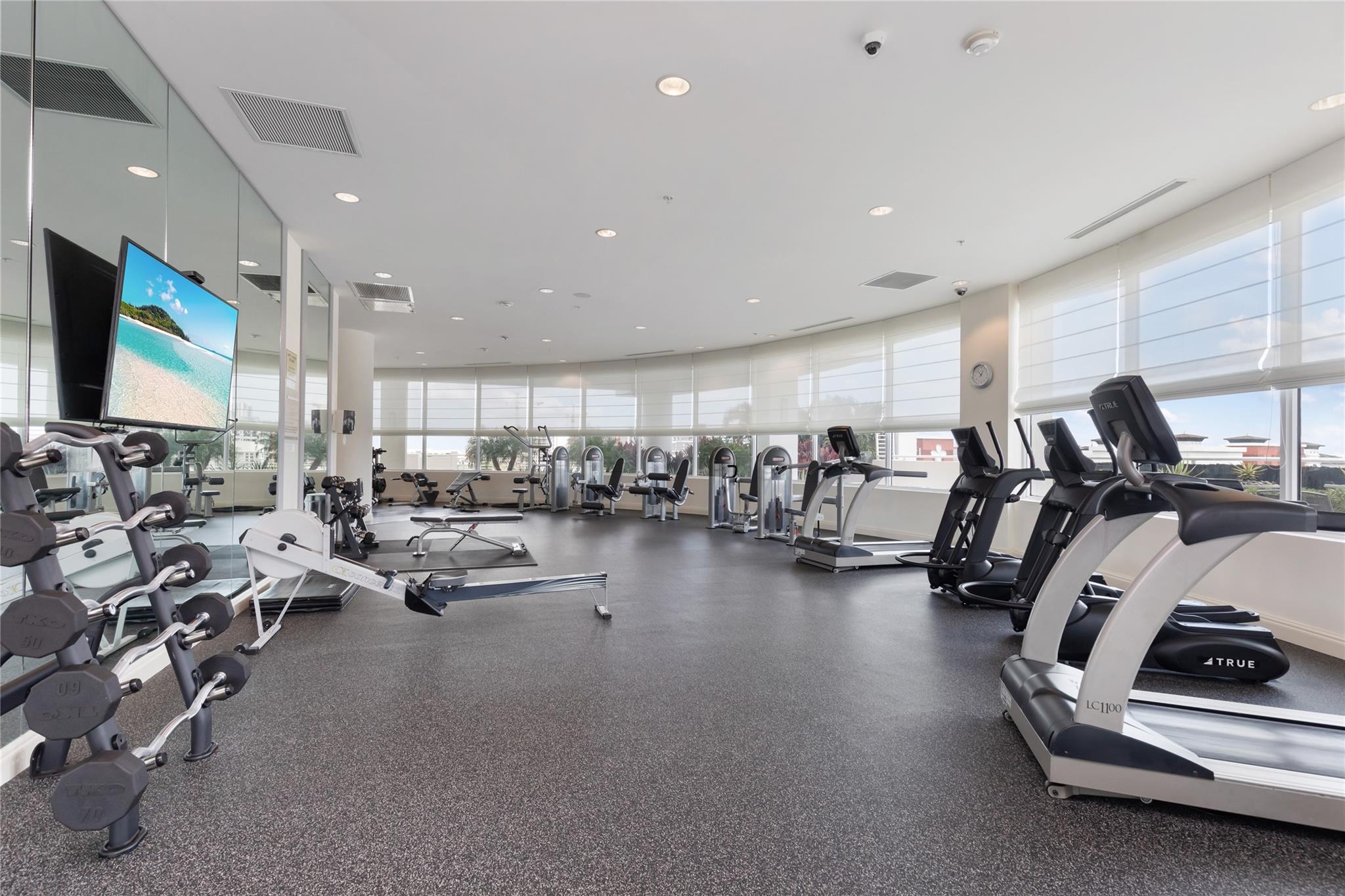 315 NE 3rd Ave #1808 Fort Lauderdale, FL 33301