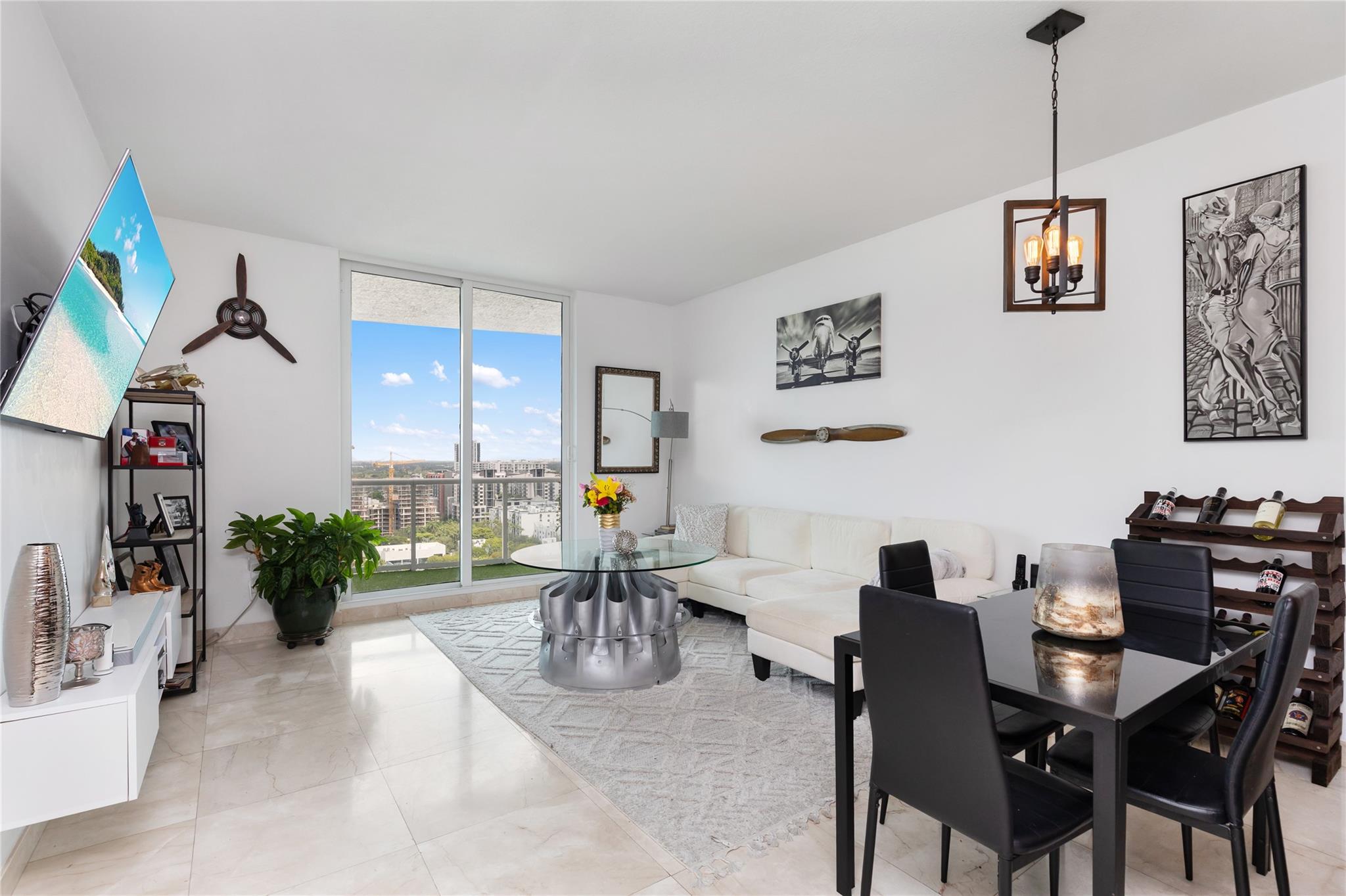 315 NE 3rd Ave #1808 Fort Lauderdale, FL 33301