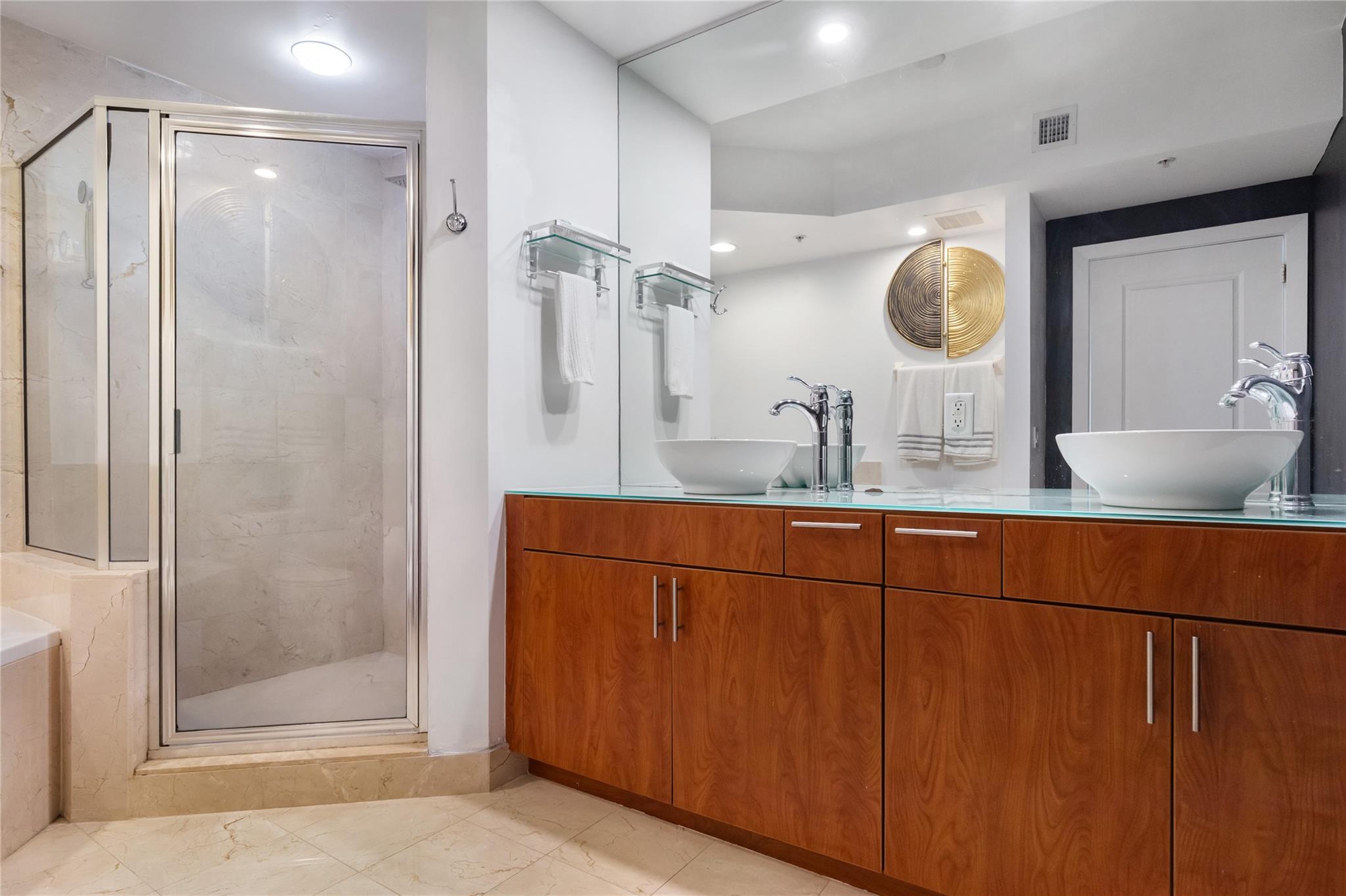 315 NE 3rd Ave #1808 Fort Lauderdale, FL 33301