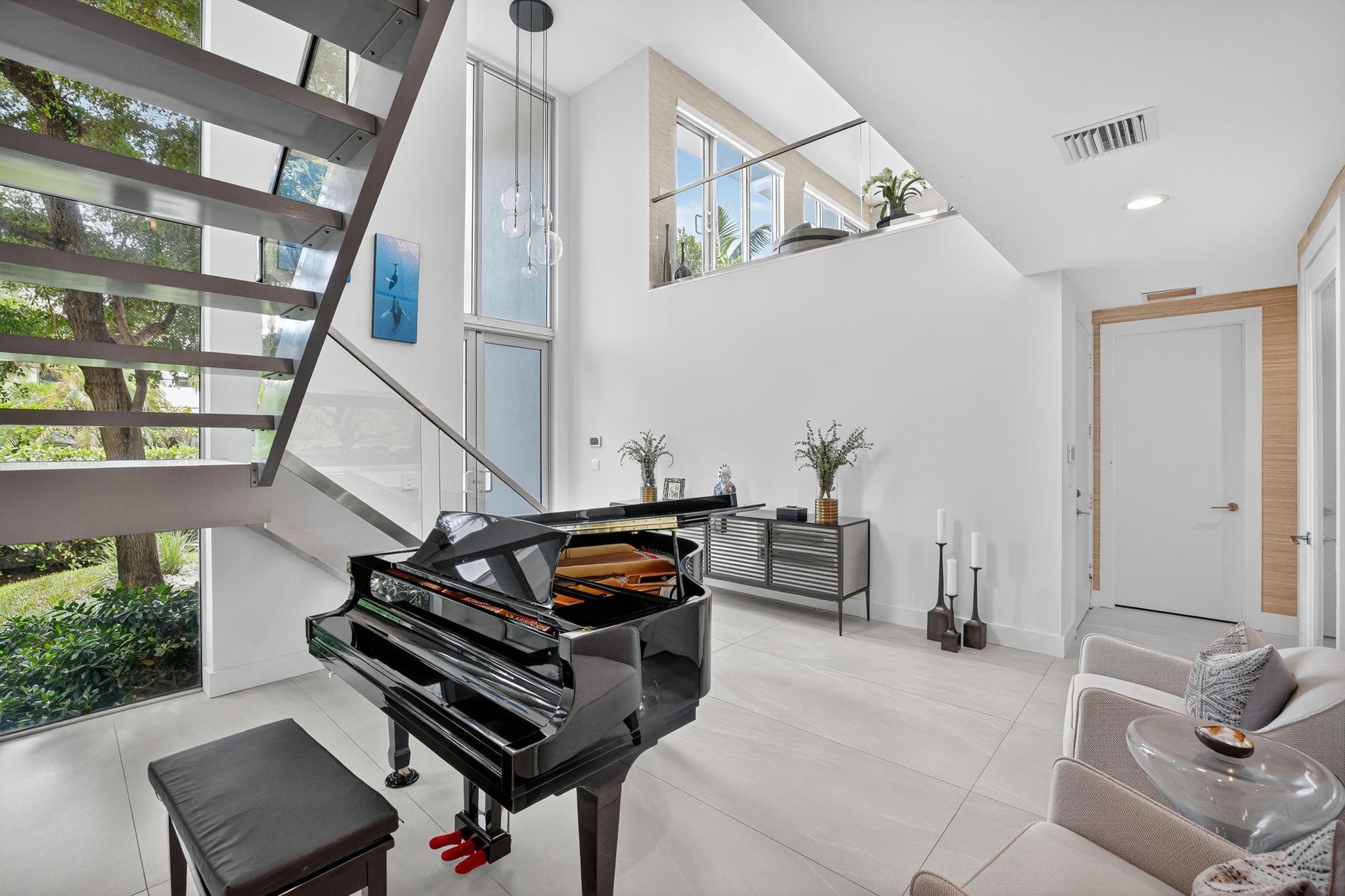 2401 N Atlantic Blvd Fort Lauderdale, FL 33305