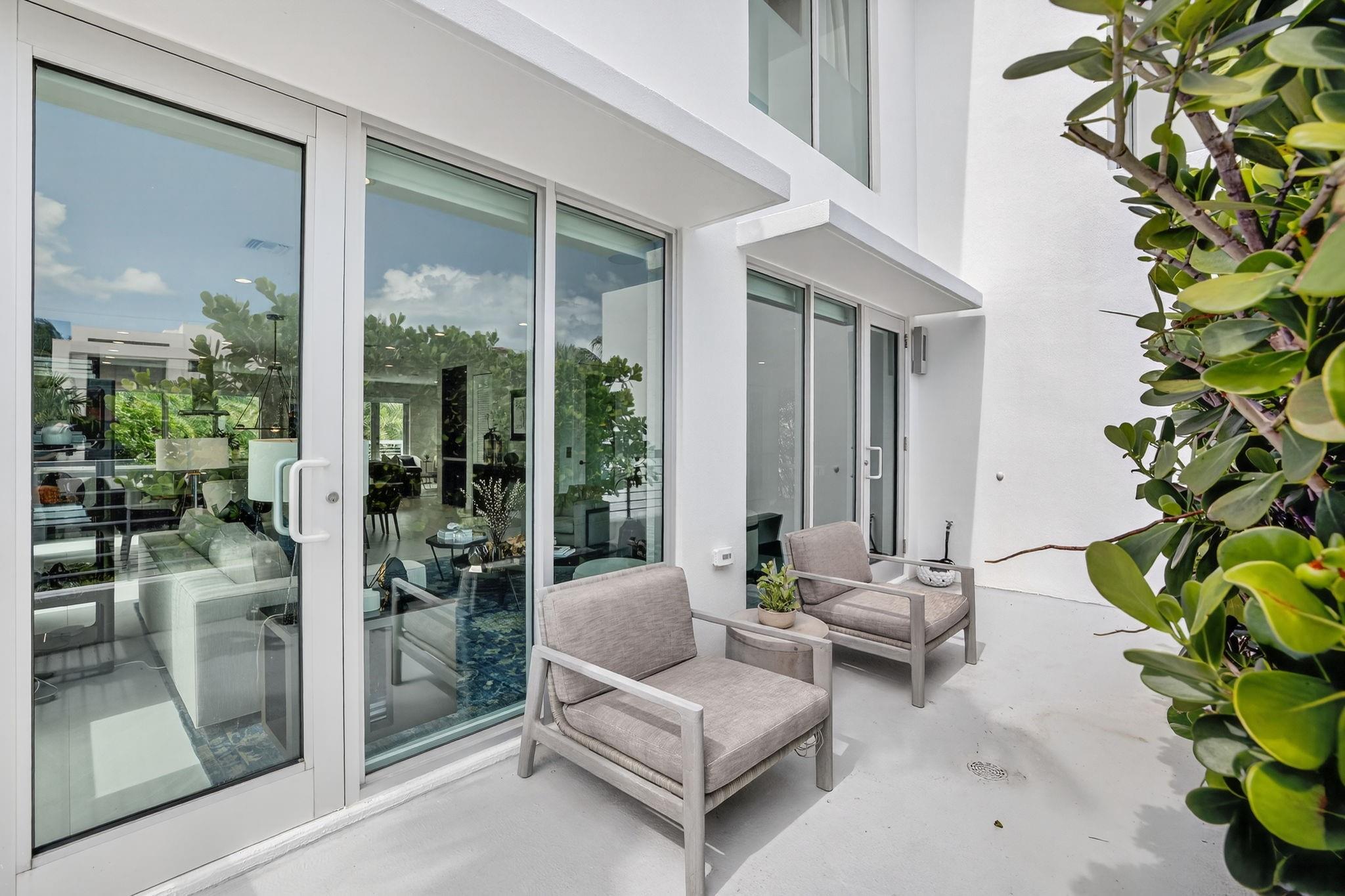 2401 N Atlantic Blvd Fort Lauderdale, FL 33305