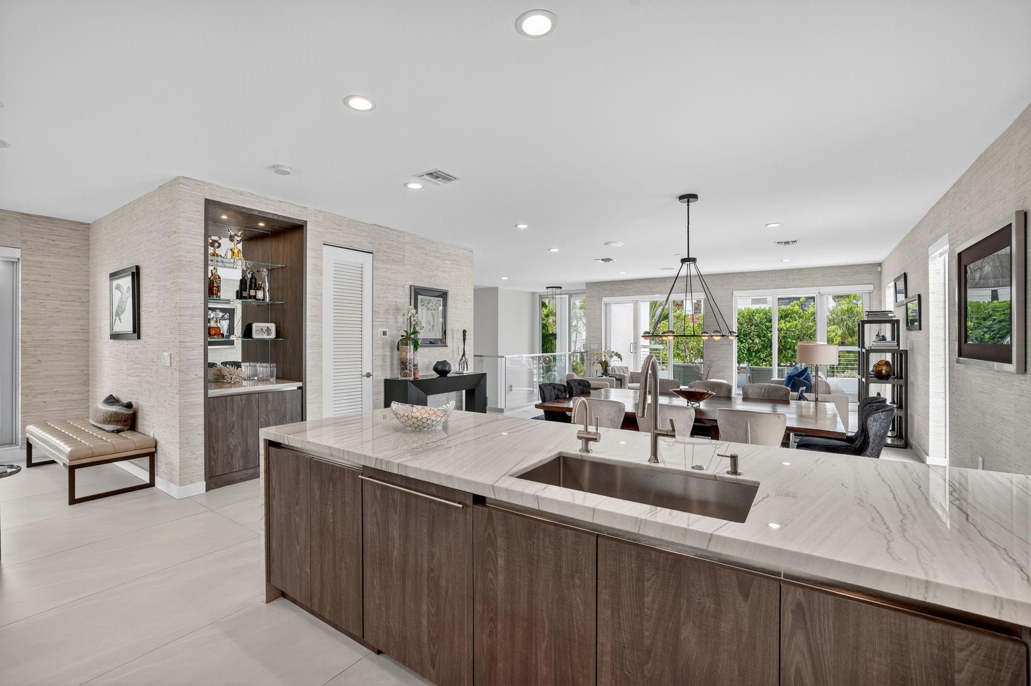 2401 N Atlantic Blvd Fort Lauderdale, FL 33305