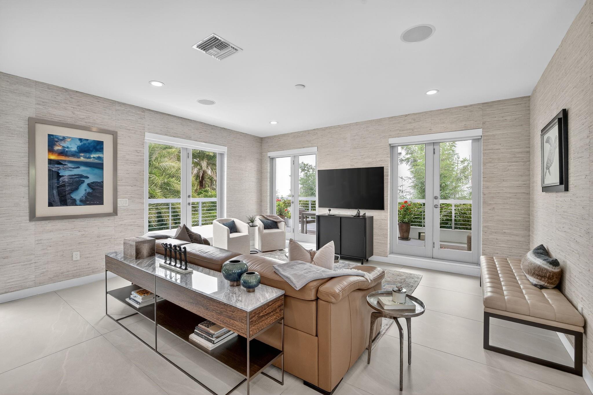 2401 N Atlantic Blvd Fort Lauderdale, FL 33305