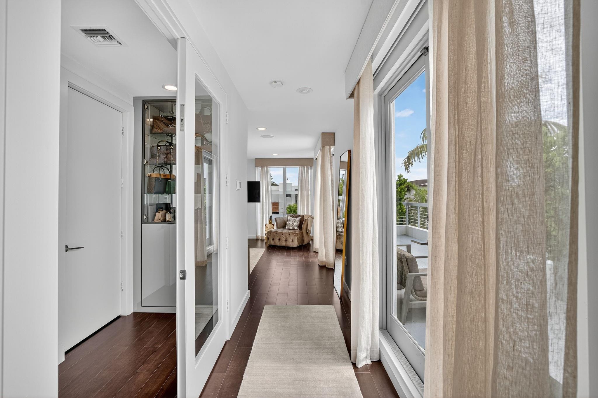 2401 N Atlantic Blvd Fort Lauderdale, FL 33305